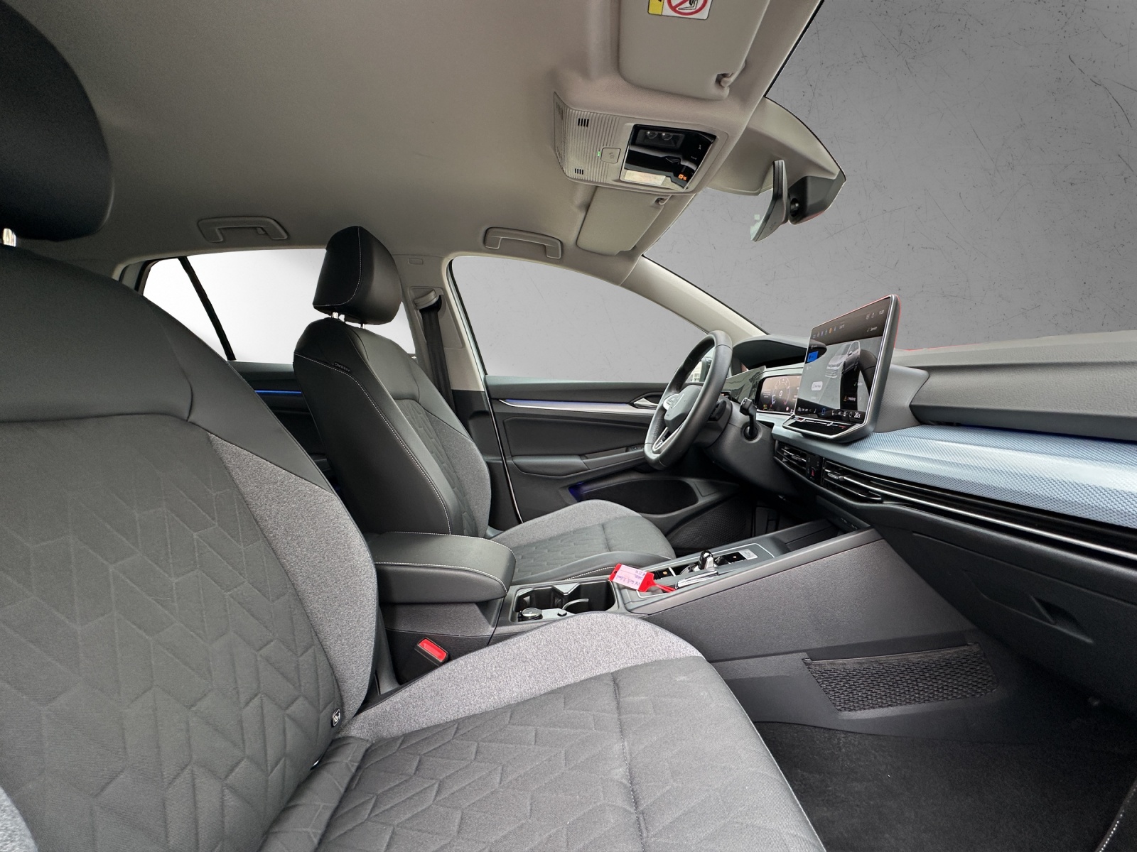 VW Golf 1.5 e TSI mHEV Life DSG-image-11