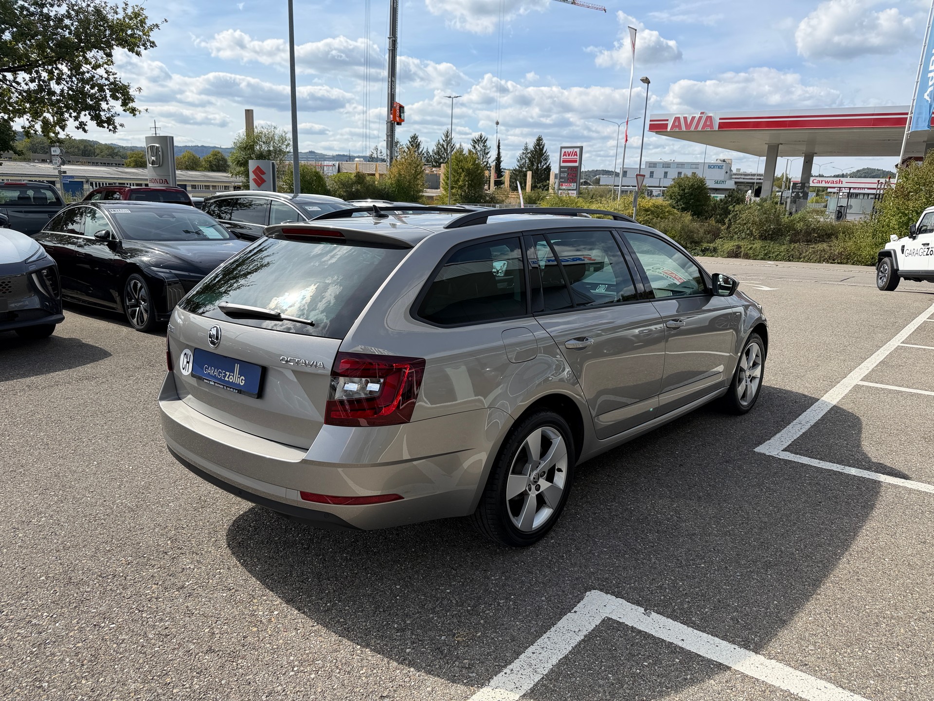 SKODA Octavia Combi 1.5 TSI Clever DSG-image-6