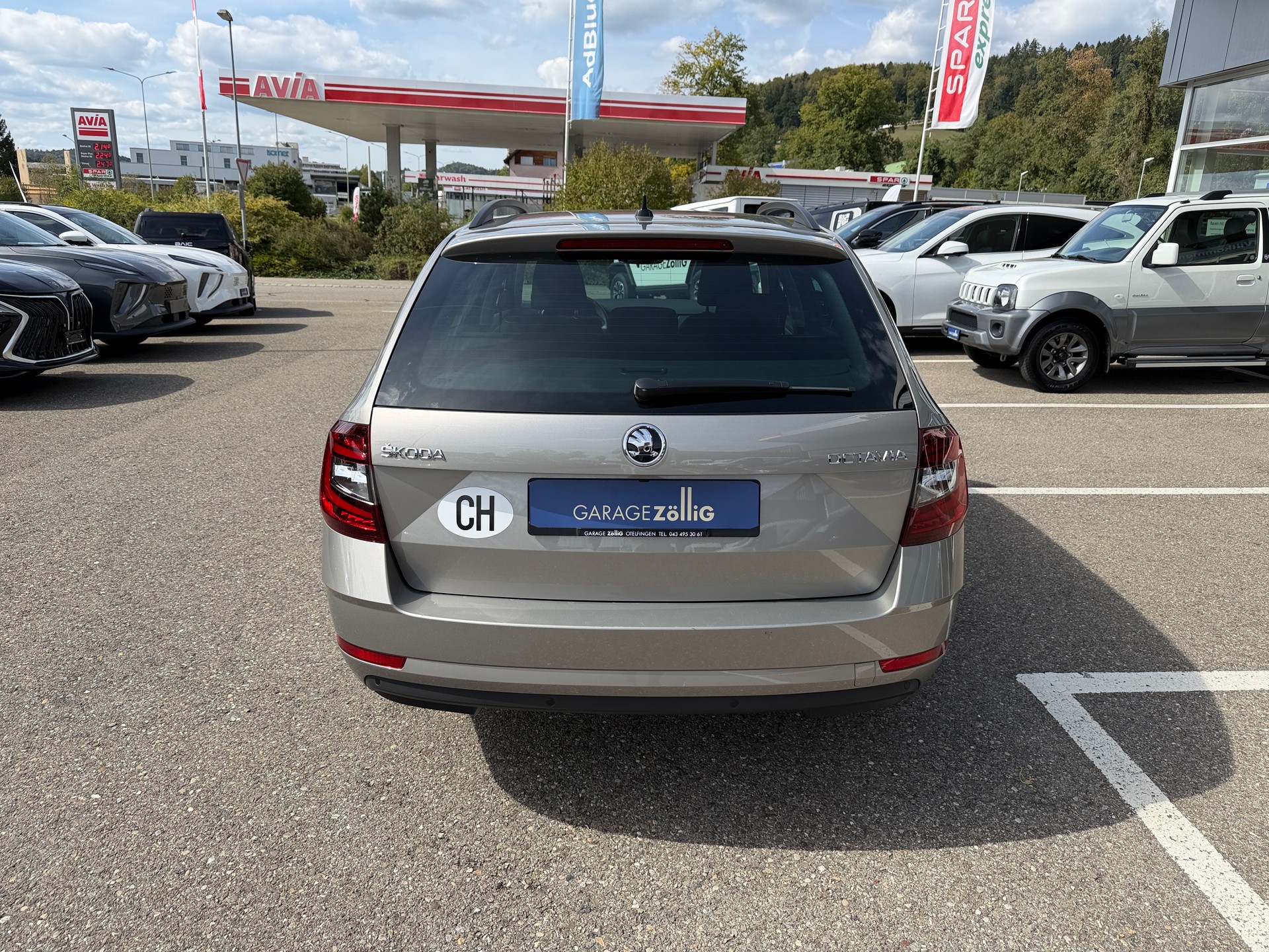 SKODA Octavia Combi 1.5 TSI Clever DSG-image-5