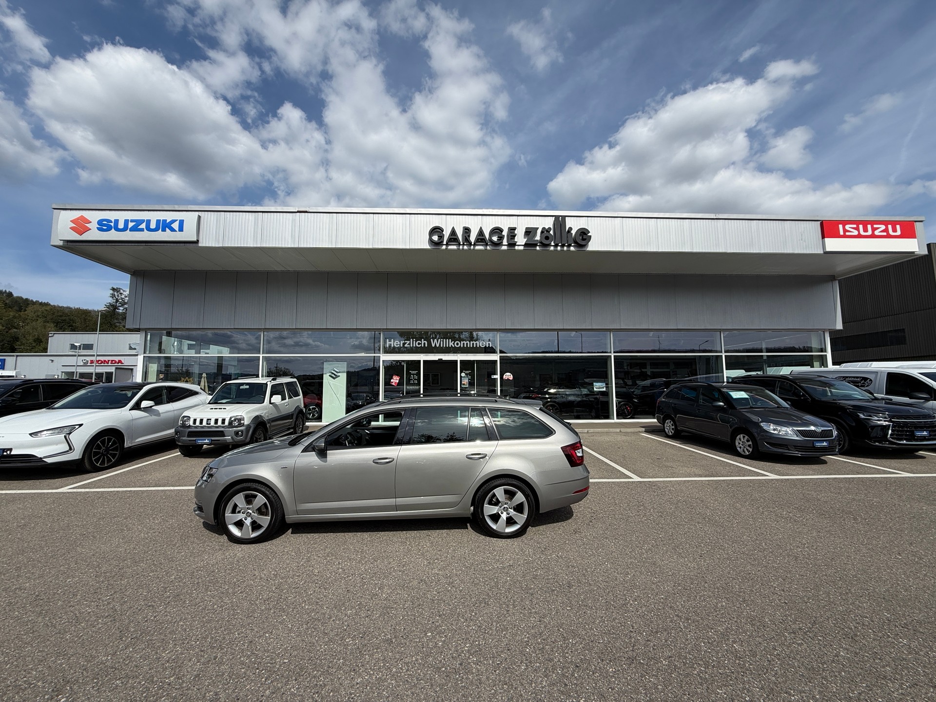 SKODA Octavia Combi 1.5 TSI Clever DSG-image-3