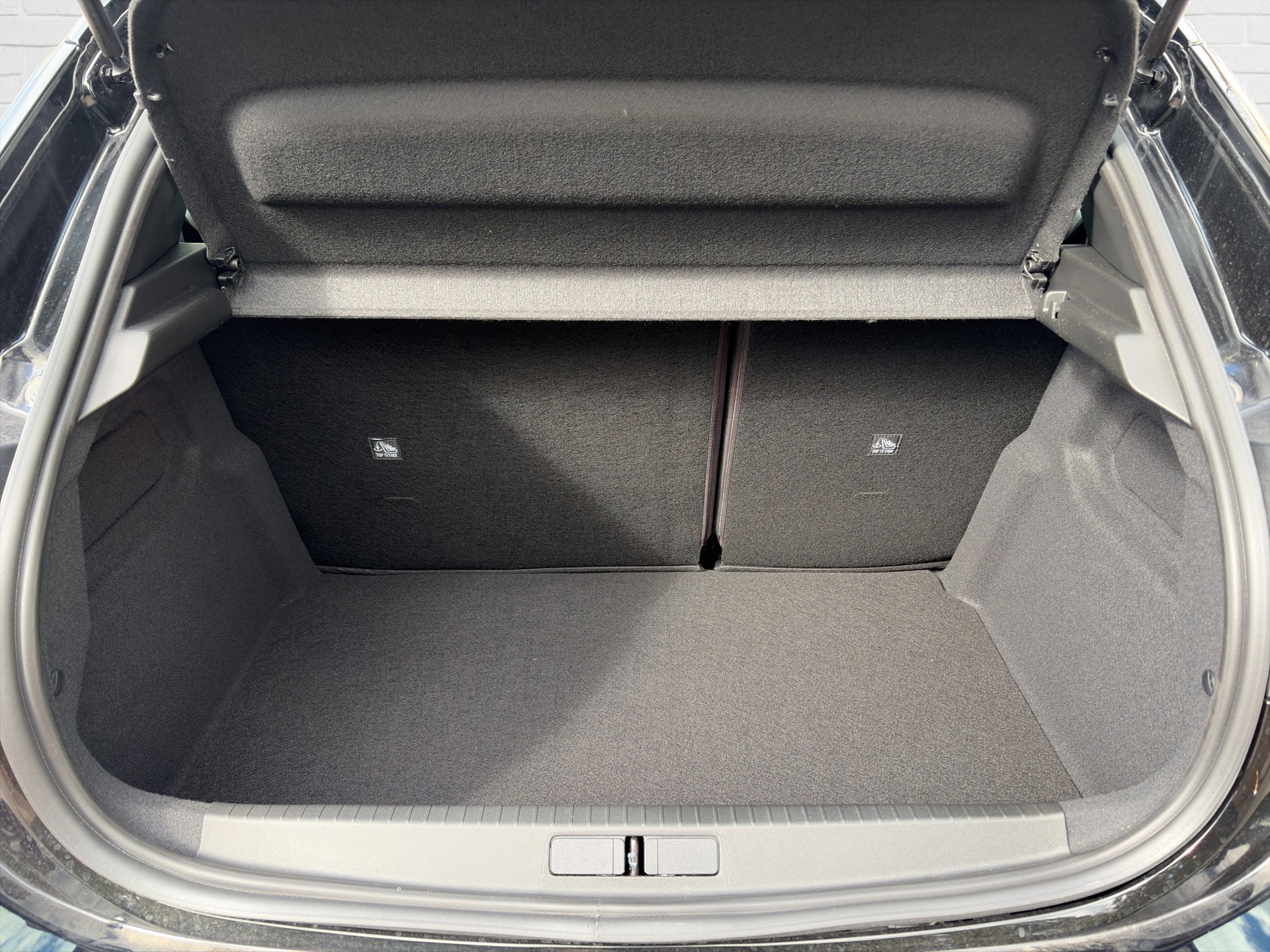 OPEL Corsa 1.2 MHEV Edition-image-8