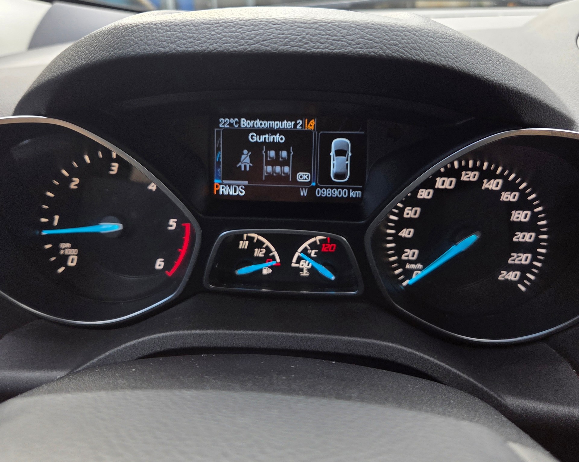 FORD Kuga 2.0 TDCi Titanium 4WD PowerShift-image-13
