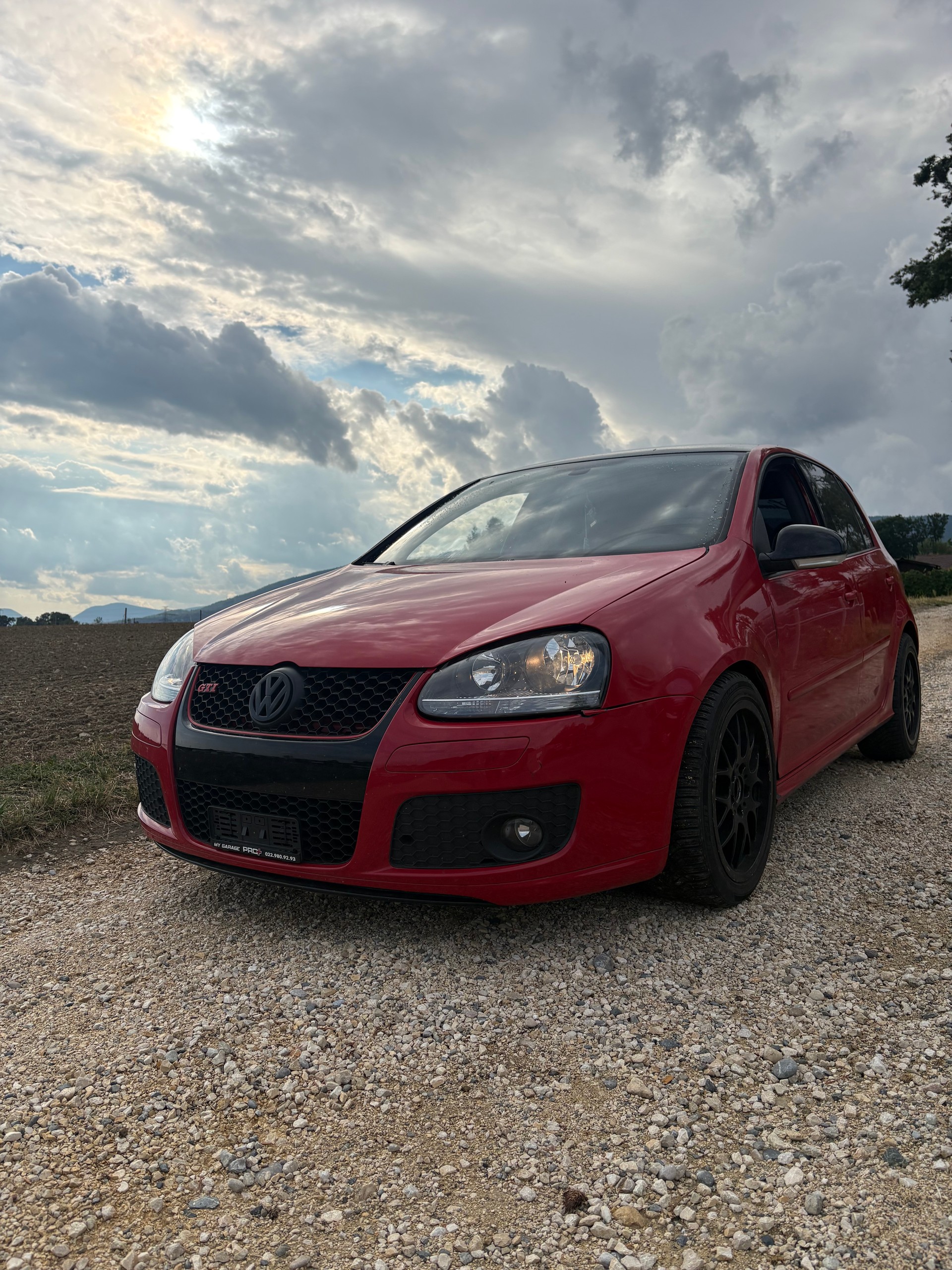 VW Golf 2.0 TFSI GTI-image-2