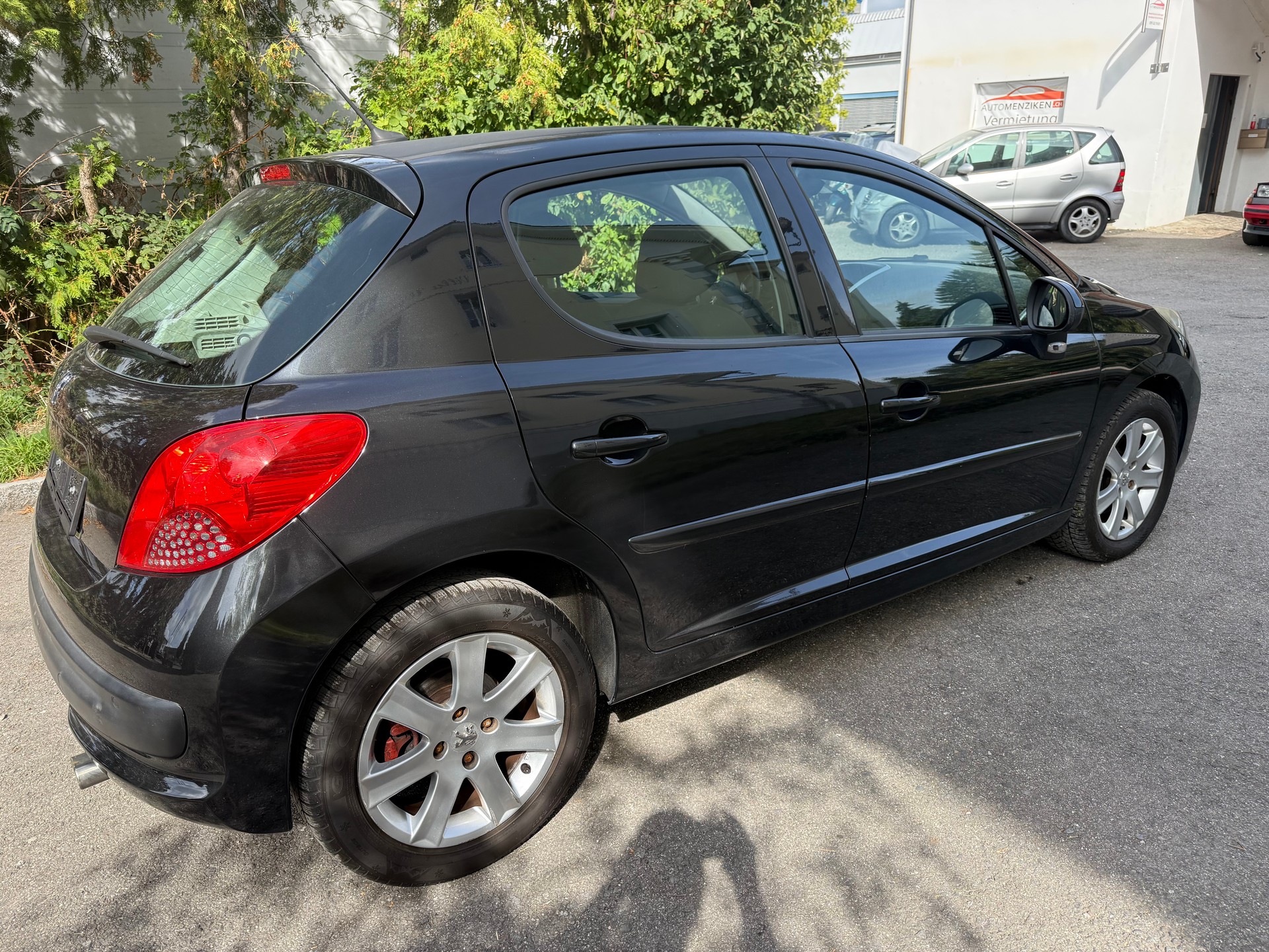 PEUGEOT 207 1.6 16V Sport Pack-image-5