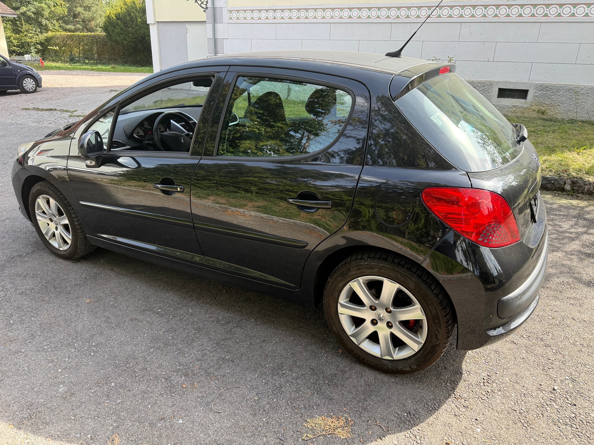 PEUGEOT 207 1.6 16V Sport Pack-image-3