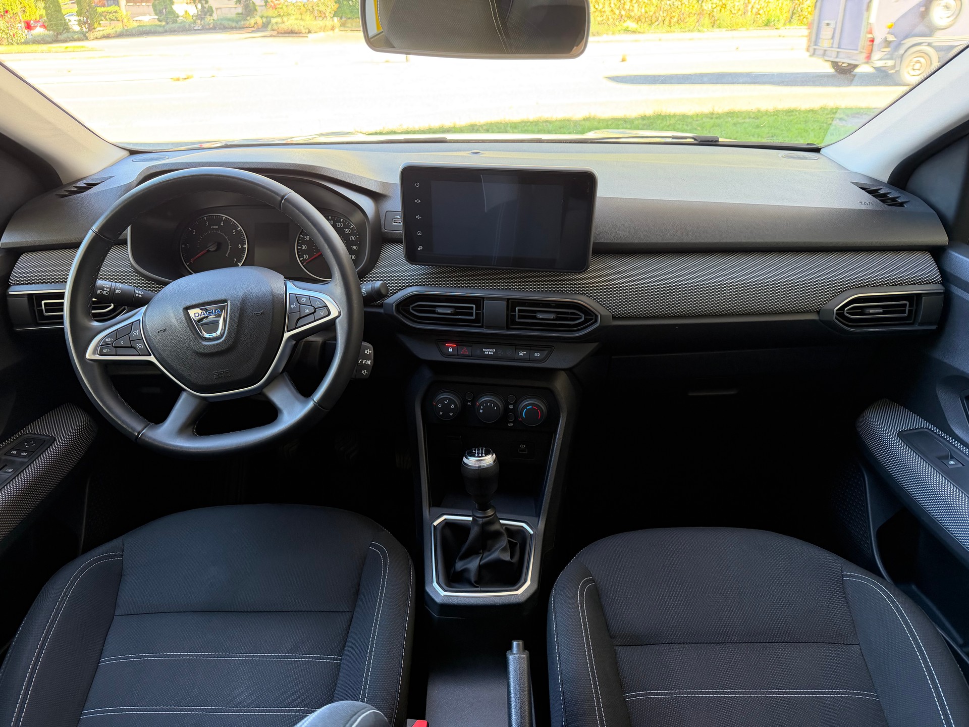 DACIA Jogger TCe 110 Comfort-image-7