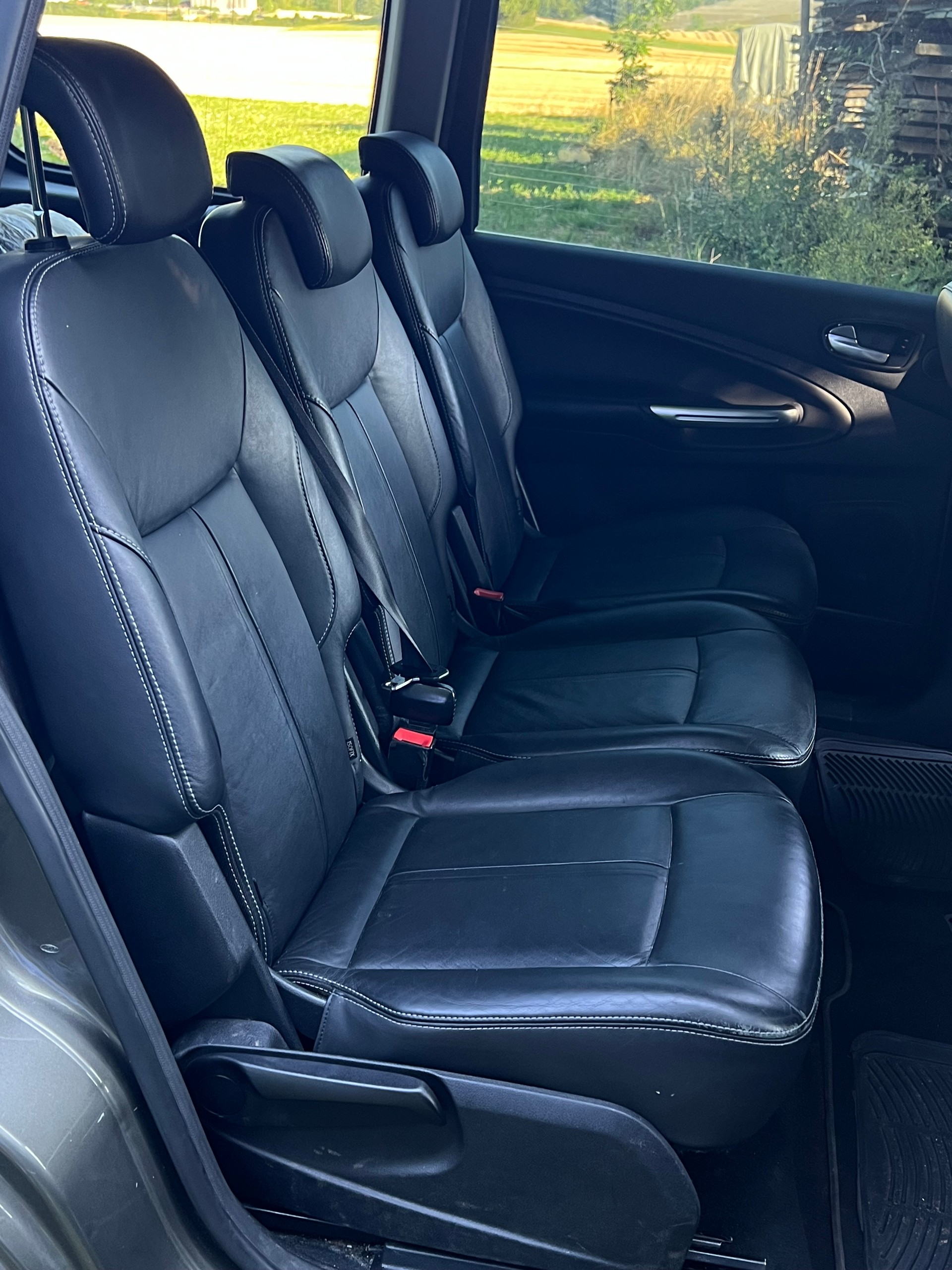 FORD Galaxy 2.0 TDCi Titanium PowerShift-image-13