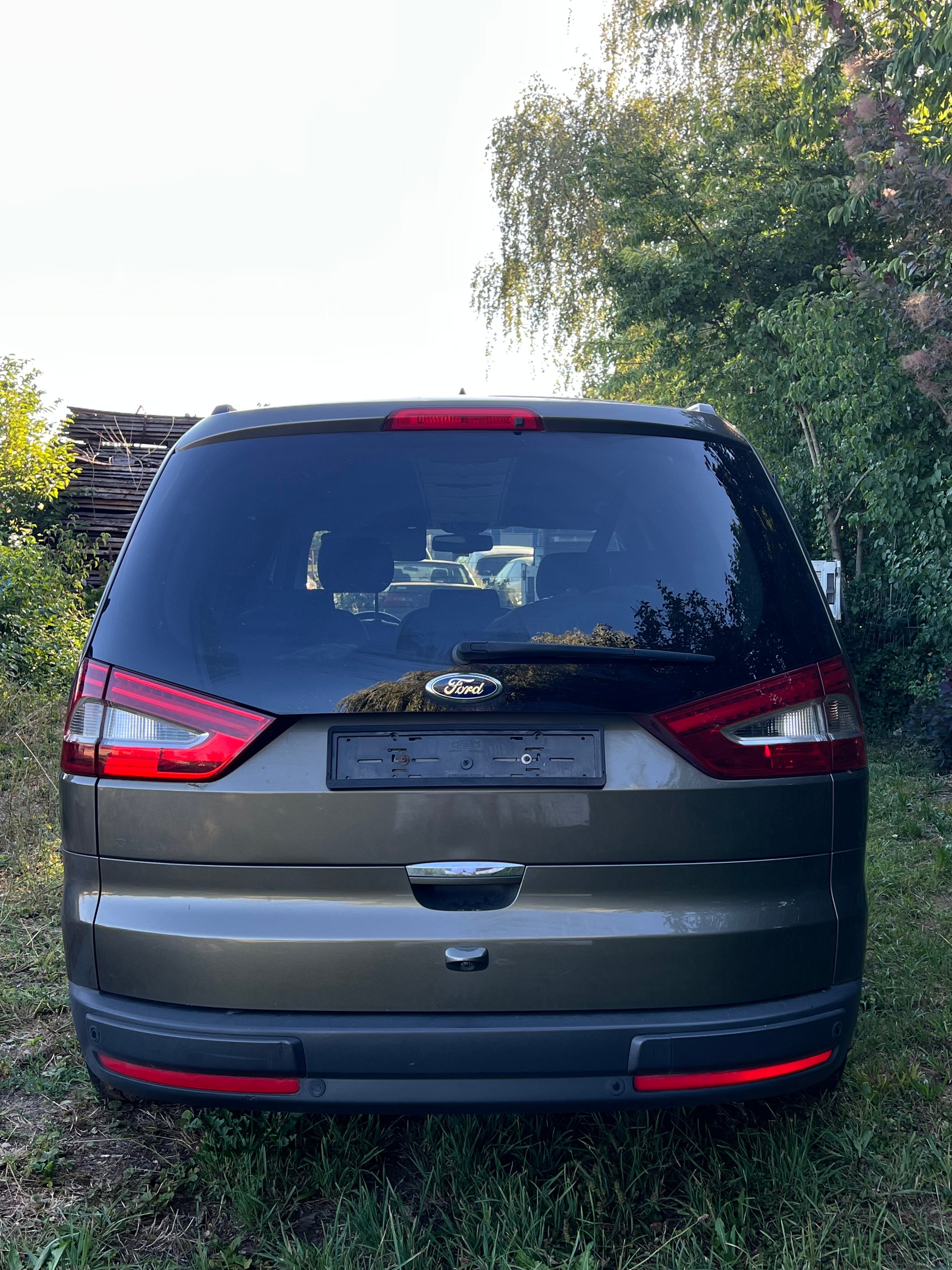 FORD Galaxy 2.0 TDCi Titanium PowerShift-image-2