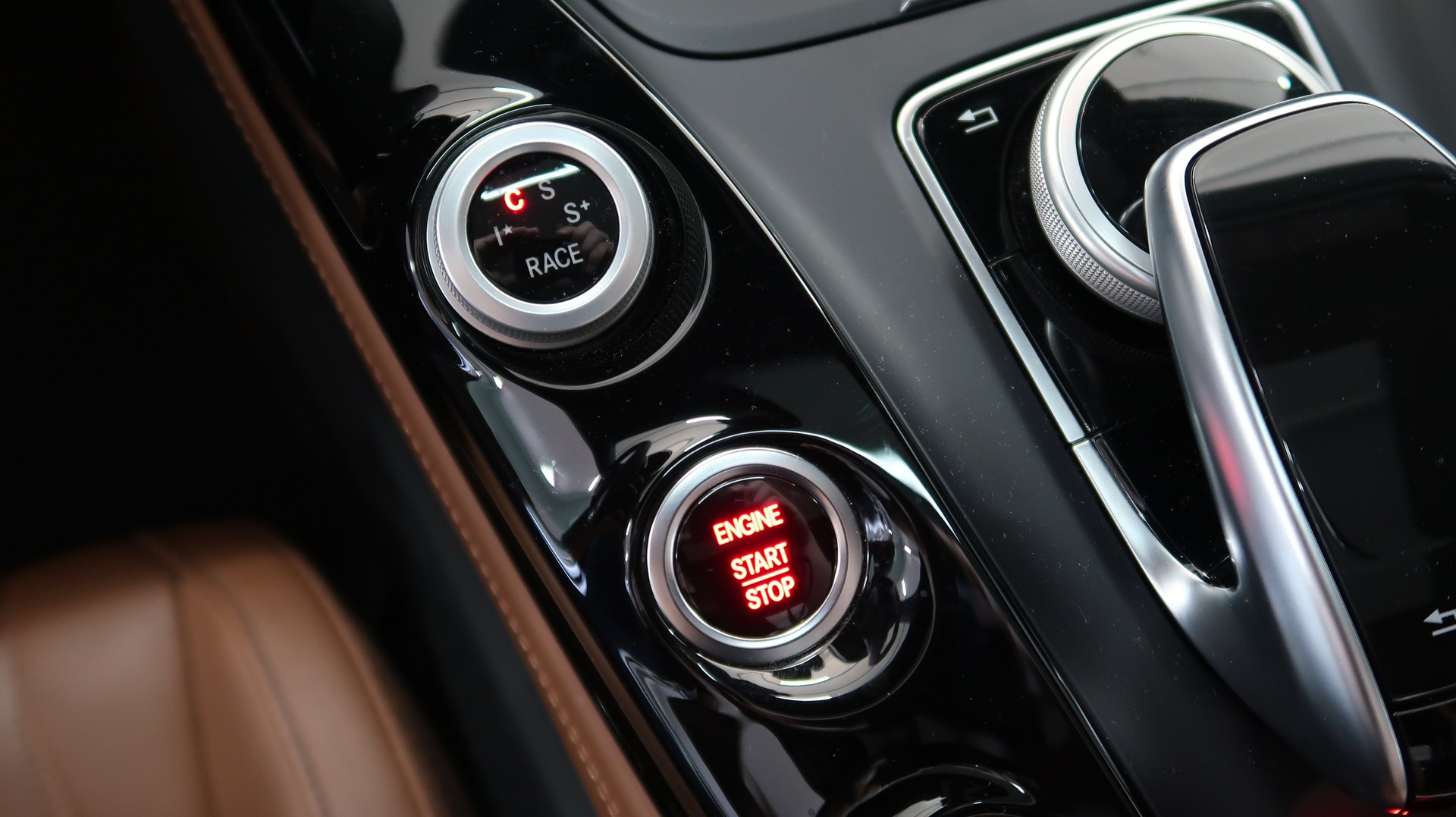 MERCEDES-BENZ AMG GT S Speedshift DCT / CH / EXPERTISE / MFK / GARANTIE / 510CV-image-21