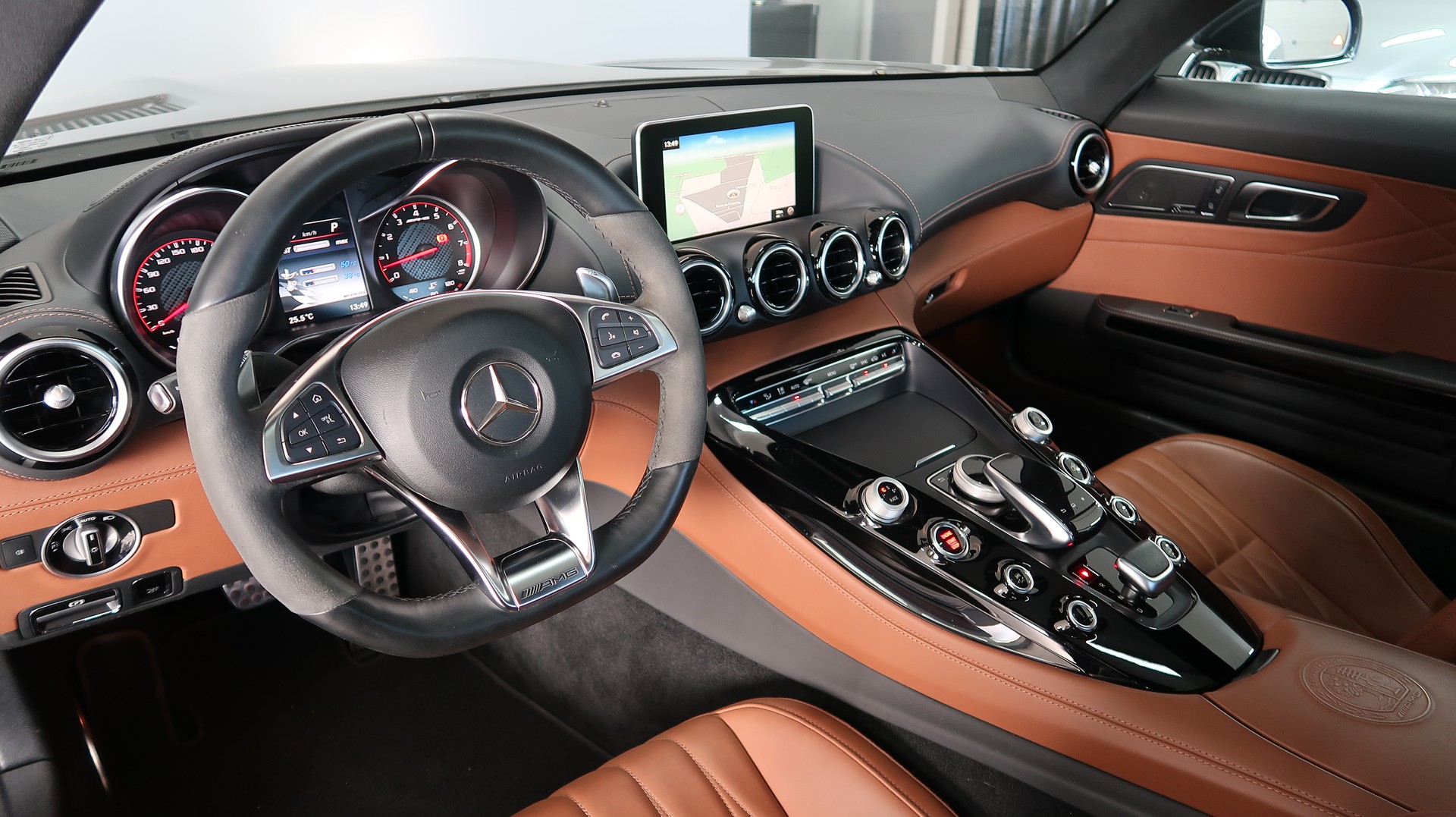 MERCEDES-BENZ AMG GT S Speedshift DCT / CH / EXPERTISE / MFK / GARANTIE / 510CV-image-17