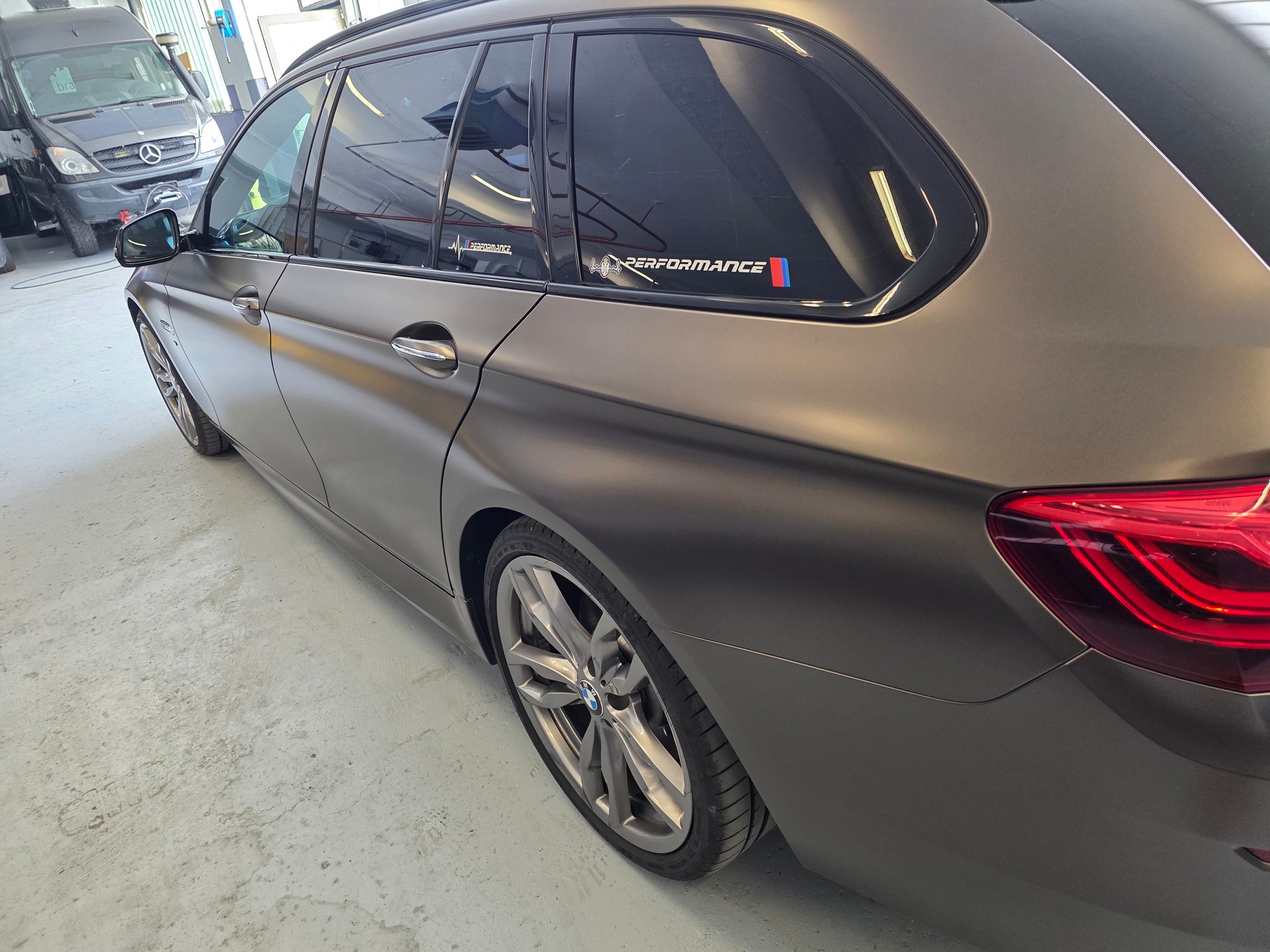 BMW M550d Touring xDrive Steptronic-image-7