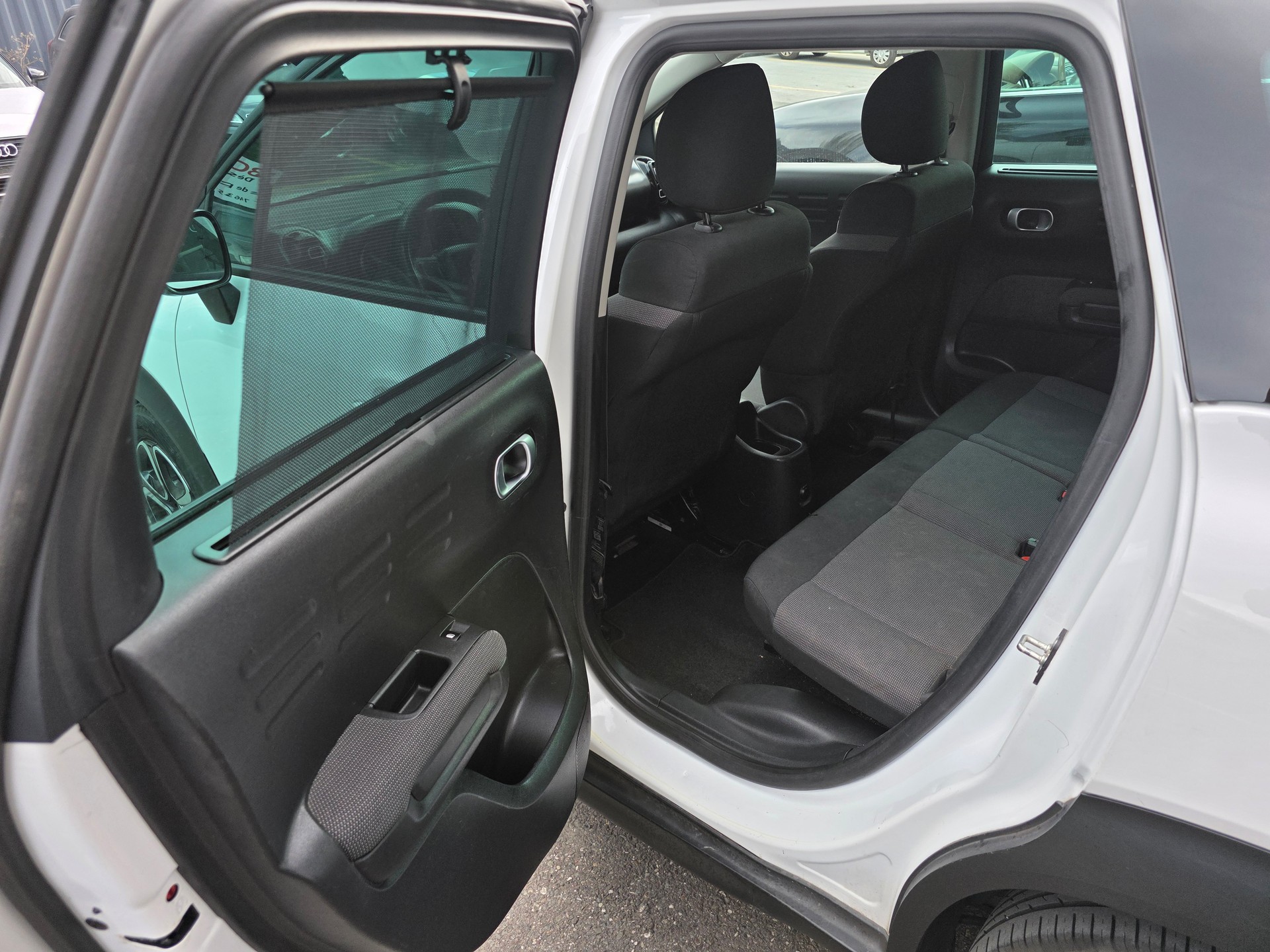CITROEN C3 Aircross 1.5 BlueHD Feel EAT6-image-10