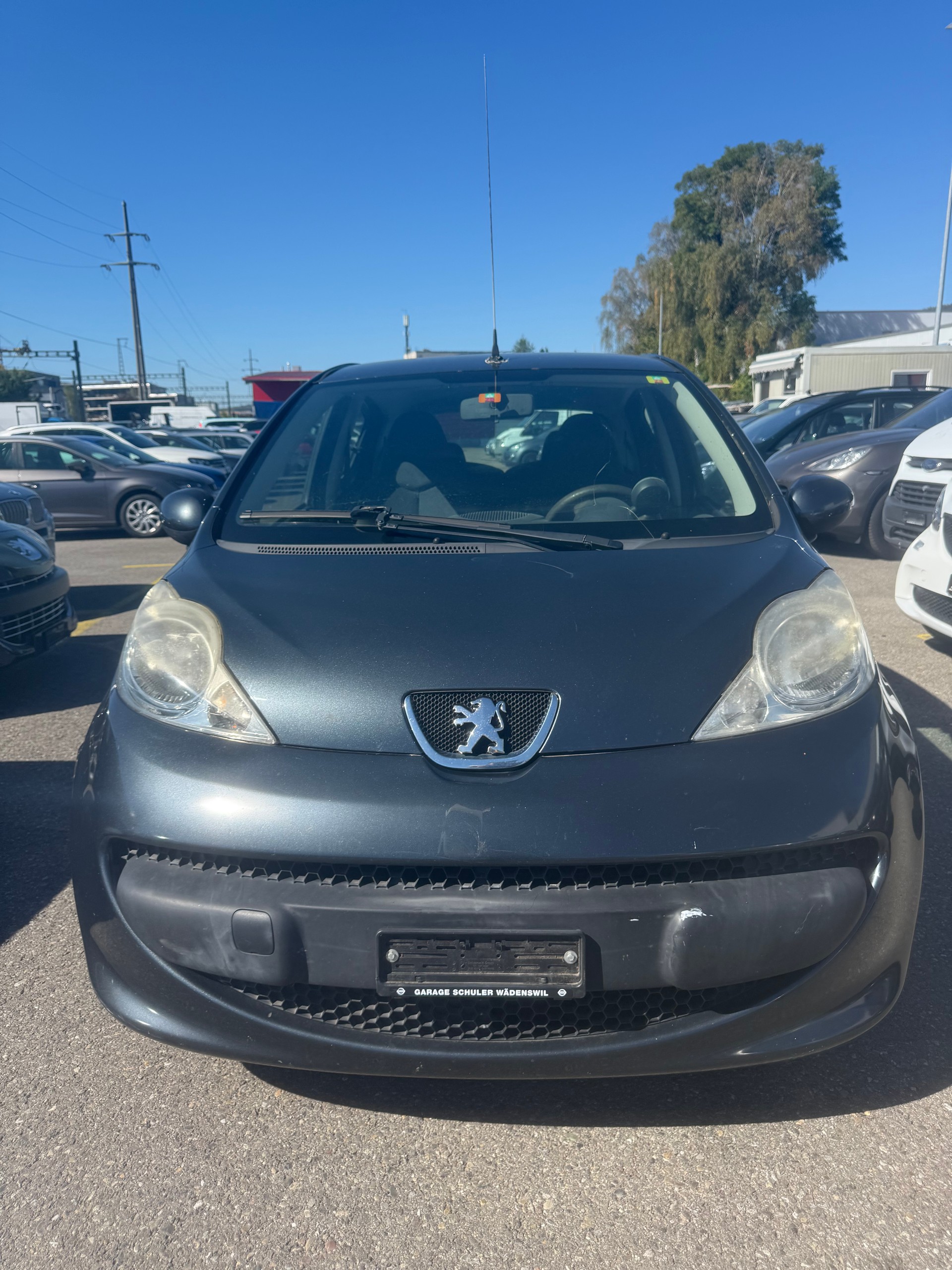 PEUGEOT 107 1.0 Black&Silver Edition-image-0