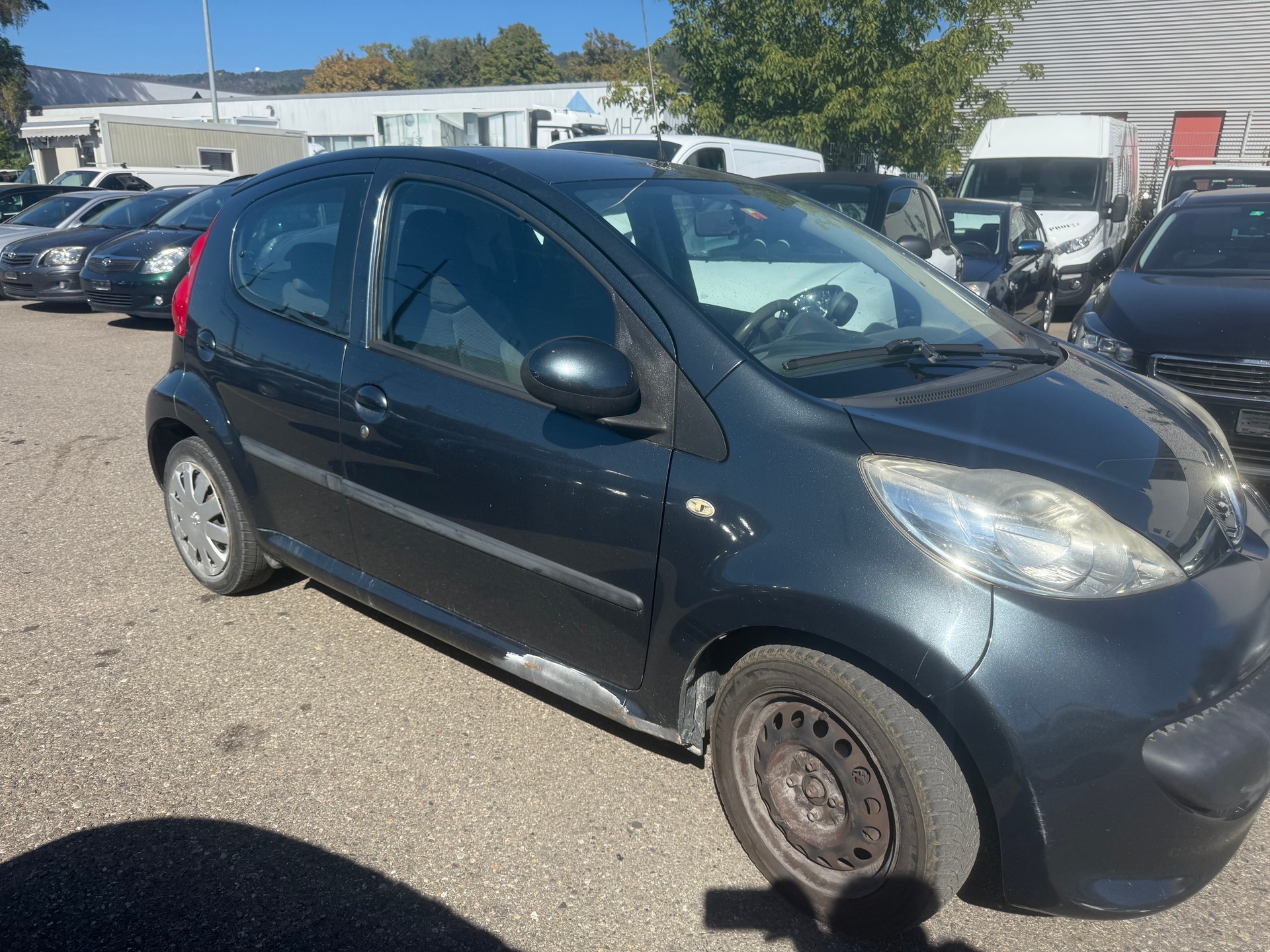 PEUGEOT 107 1.0 Black&Silver Edition-image-1