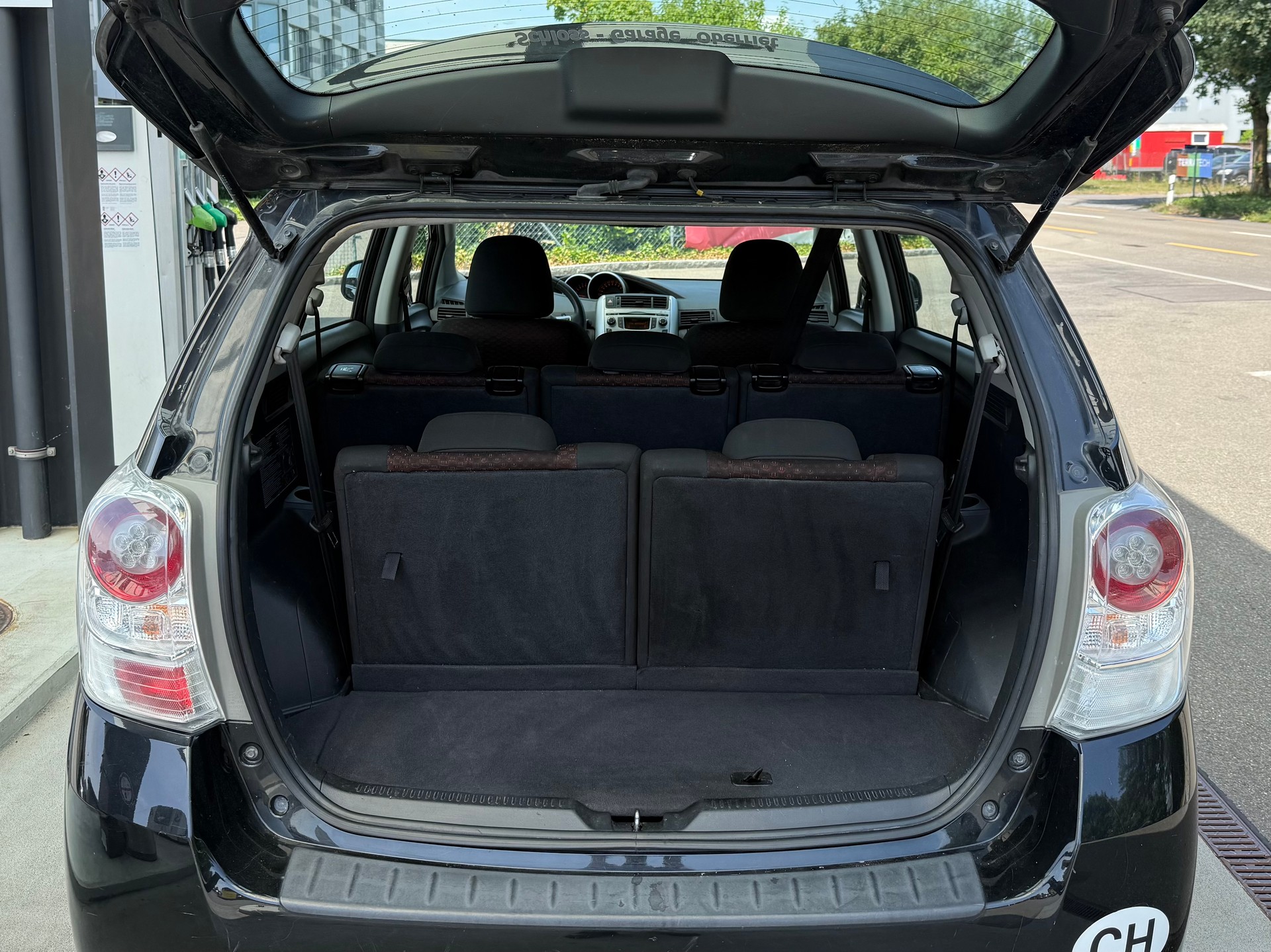 TOYOTA Verso 1.8 Linea Luna Multidrive / Frisch ab MFK / Servicegepflegt bei TOYOTA / 7 Plätzer / 8-fach bereift / Tempomat / Klima-image-12
