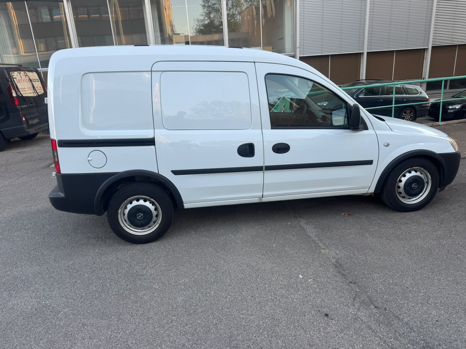 OPEL Combo Van 1.3 CDTI !!! Automat!!! Wie Neu Auto-image-0