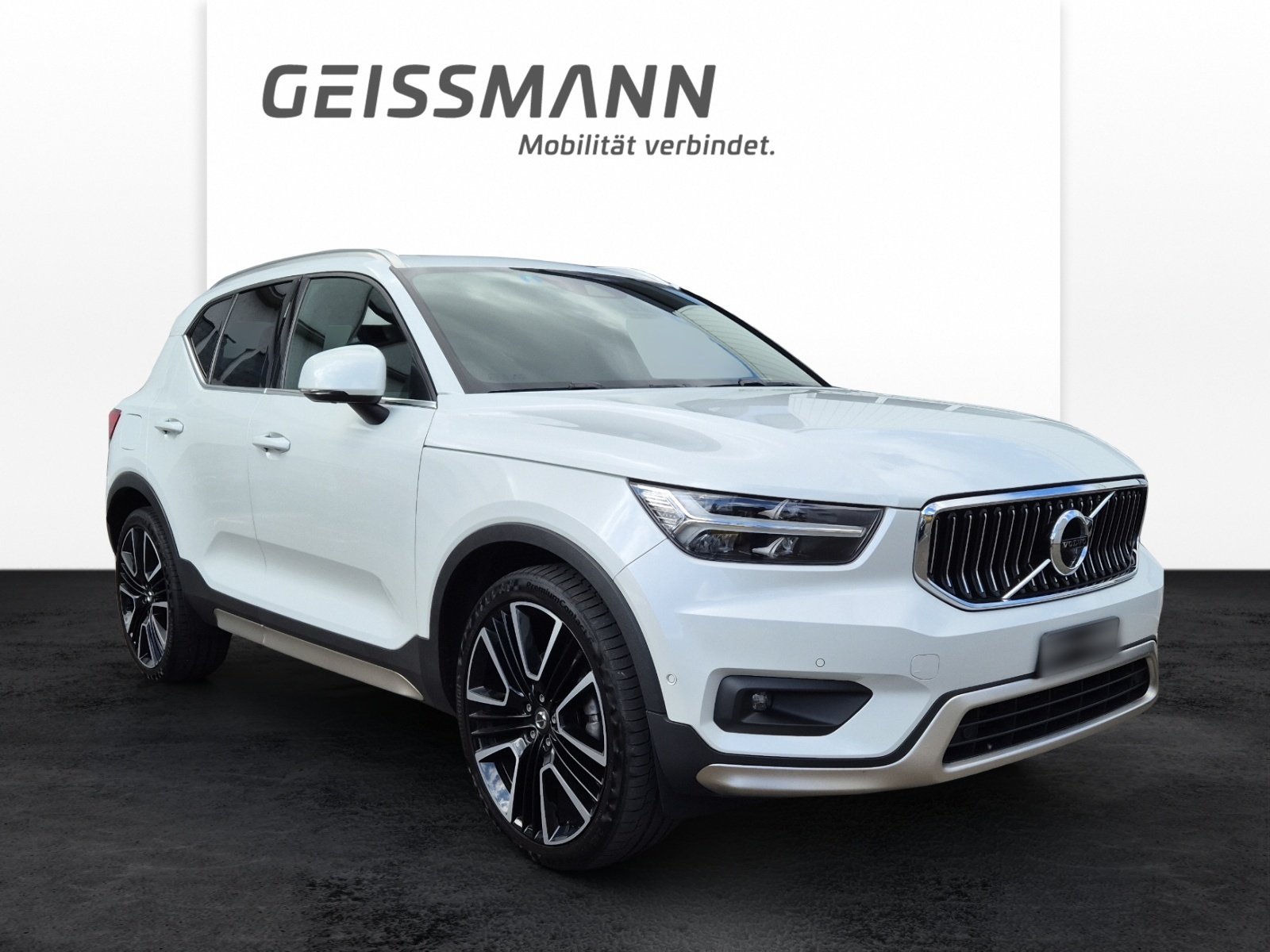 VOLVO XC40 2.0 T5 Inscription AWD-showroom-element-1
