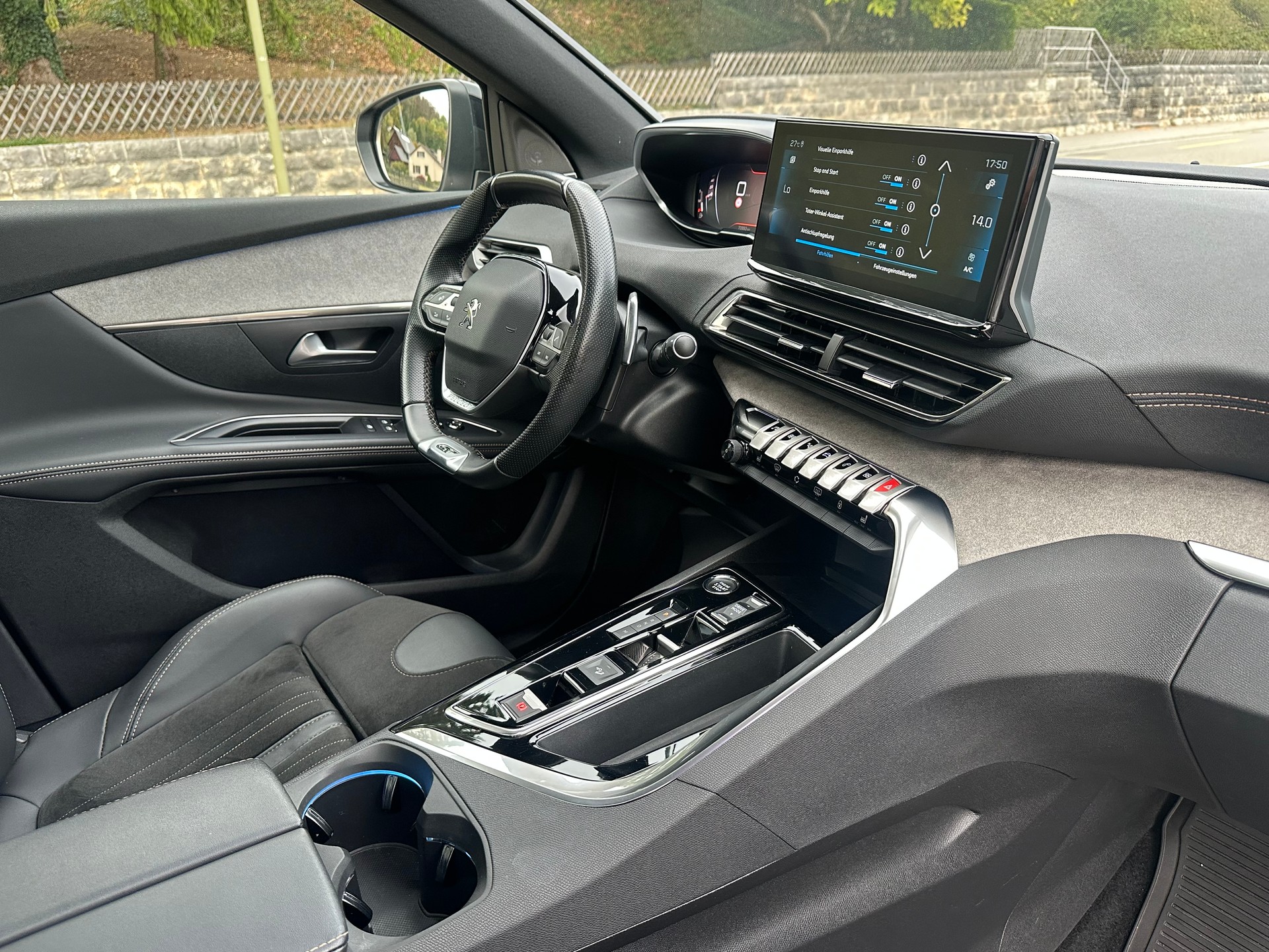 PEUGEOT 5008 1.5 BlueHDi GT EAT8-image-12