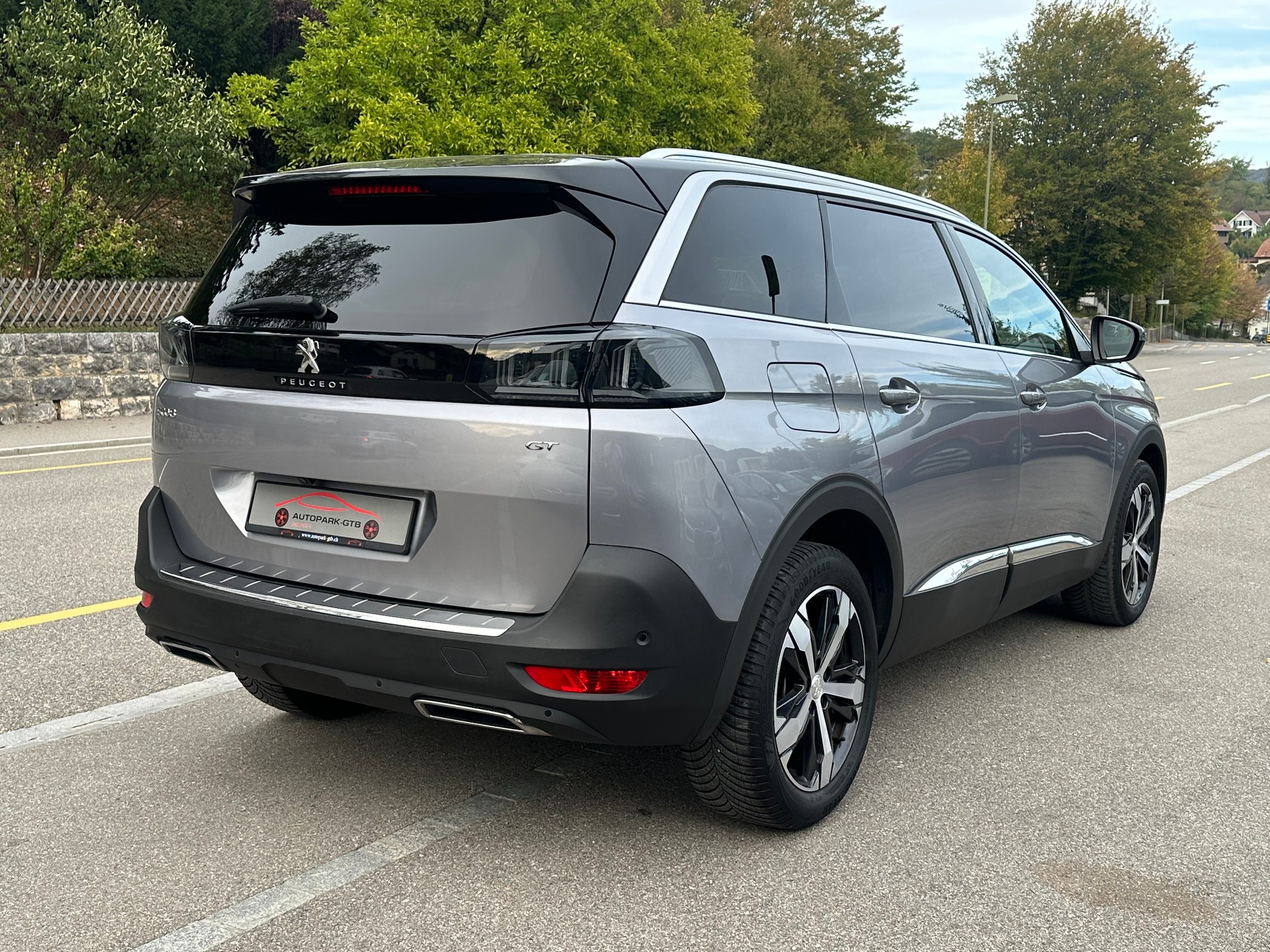 PEUGEOT 5008 1.5 BlueHDi GT EAT8-image-6