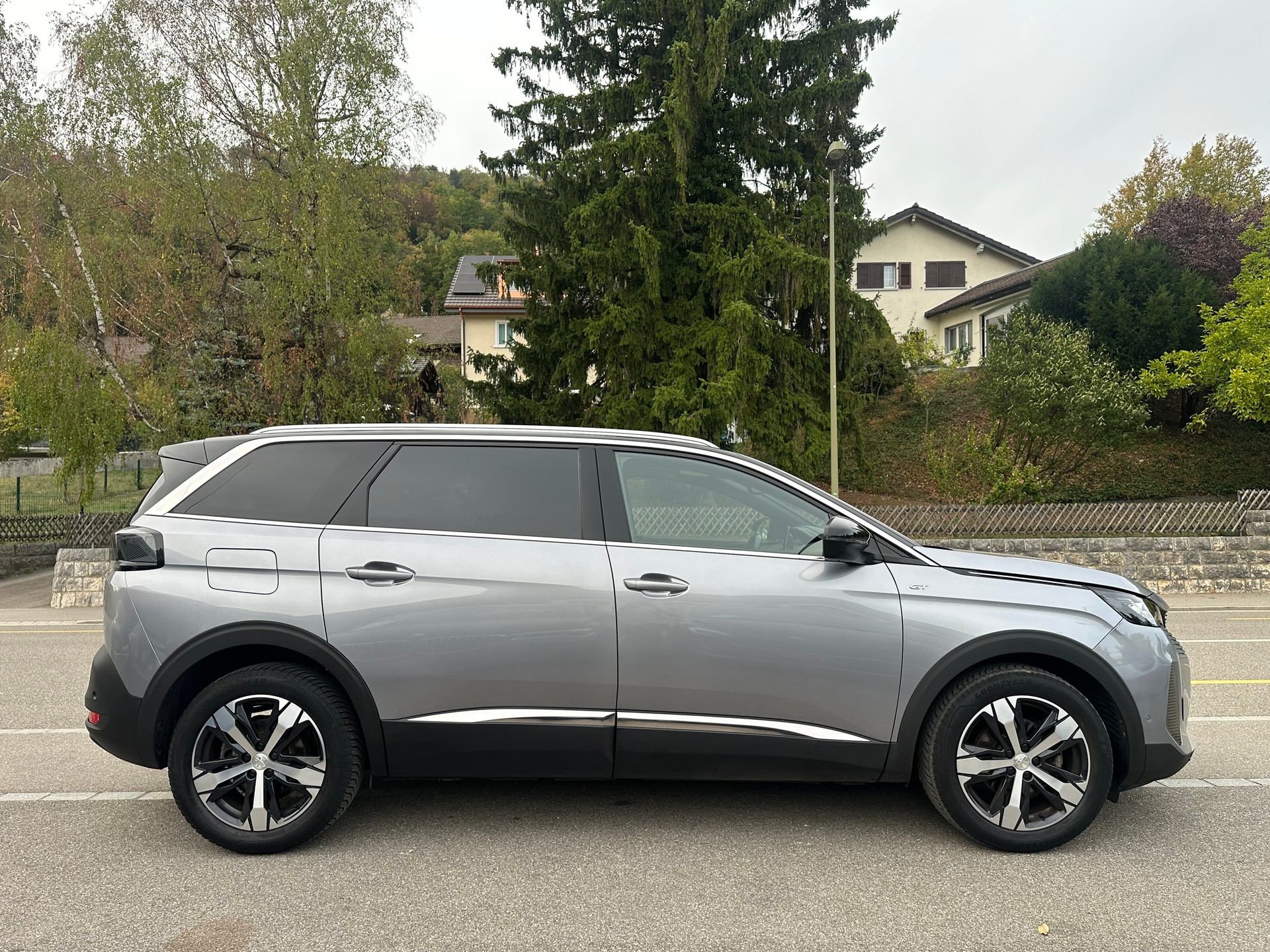 PEUGEOT 5008 1.5 BlueHDi GT EAT8-image-3