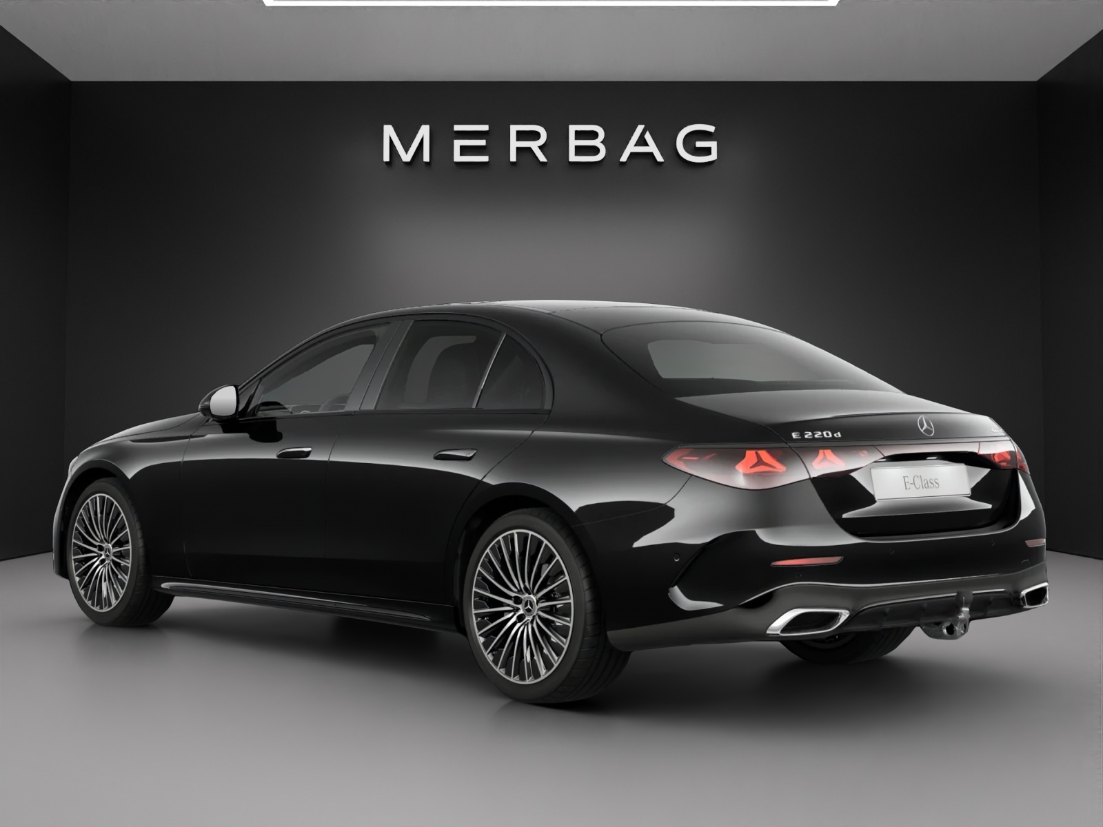 MERCEDES-BENZ E 220 d 4Matic 9G-Tronic-image-4