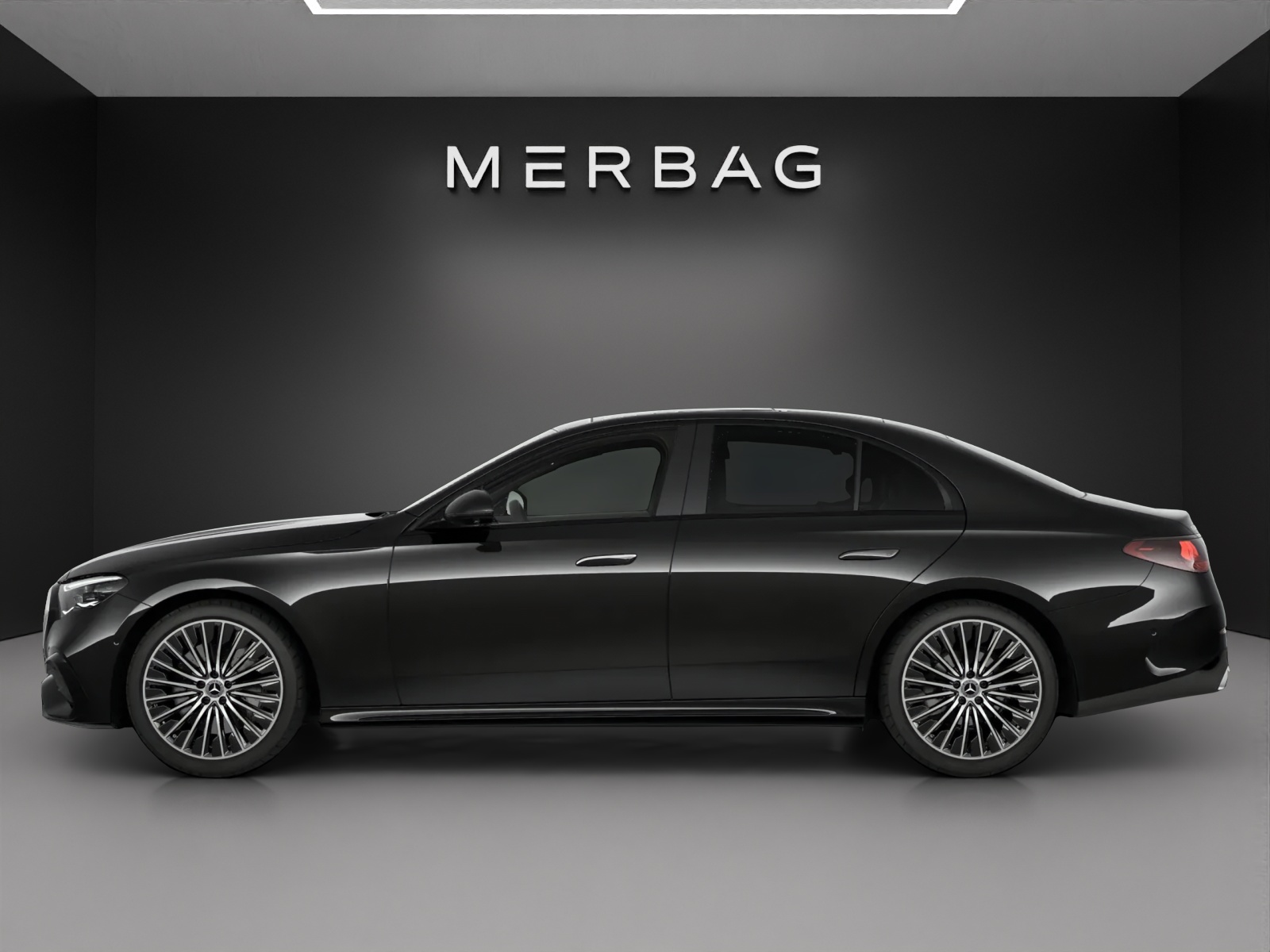 MERCEDES-BENZ E 220 d 4Matic 9G-Tronic-image-5