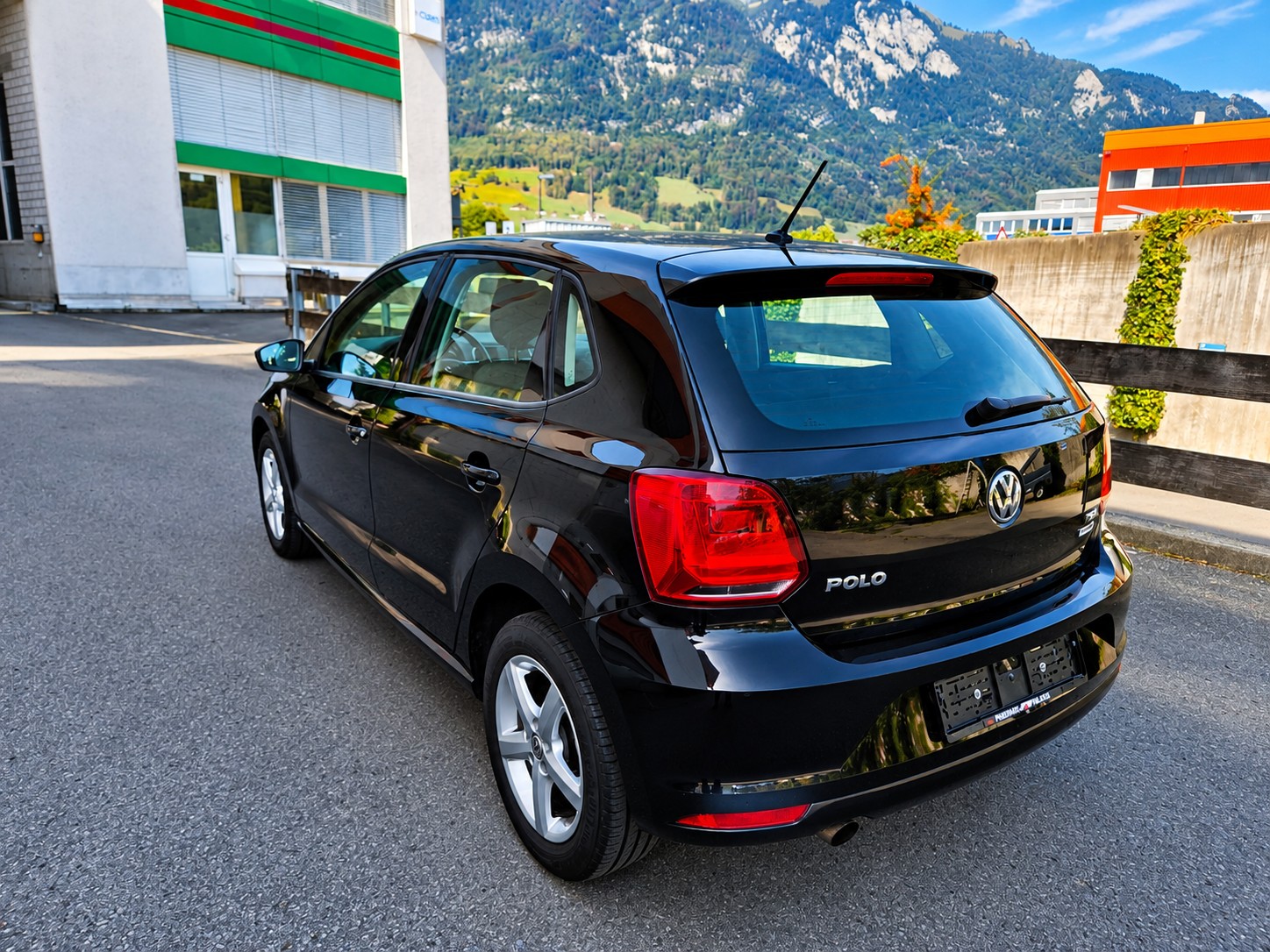 VW Polo 1.2 TSI BMT Trendline-image-2