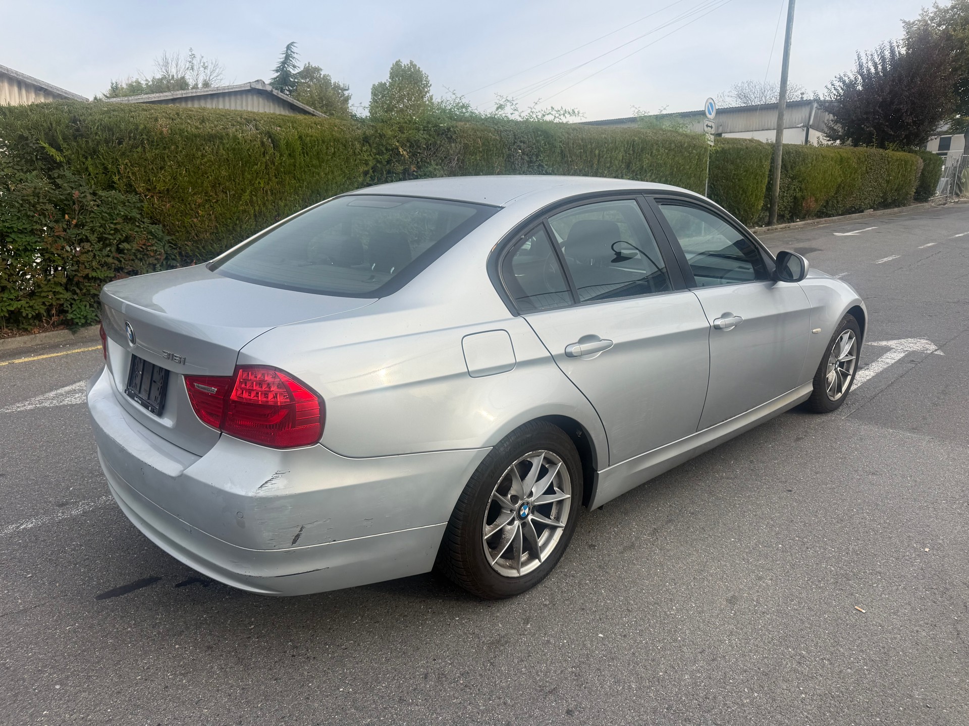 BMW 316i-image-7