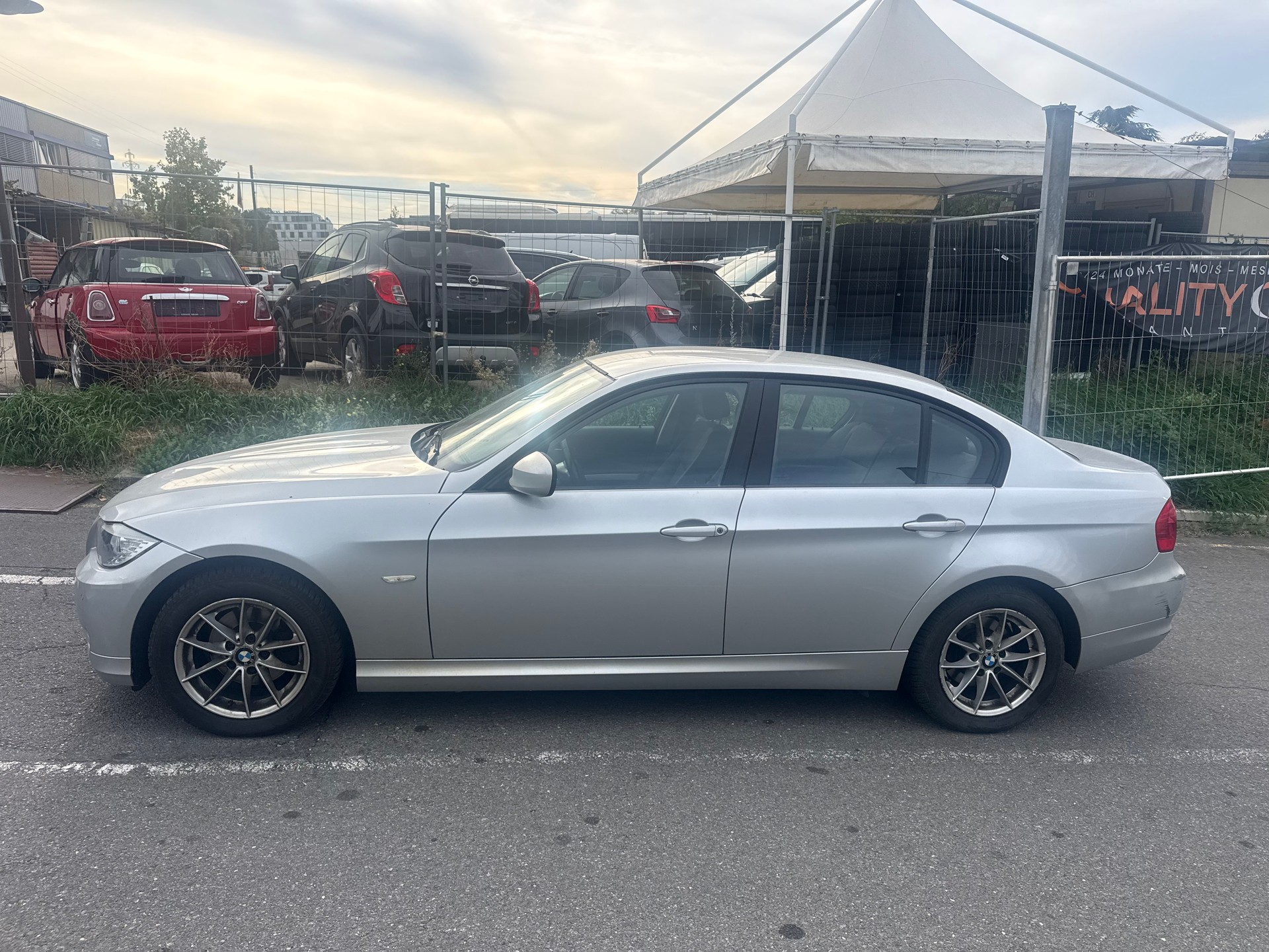 BMW 316i-image-3
