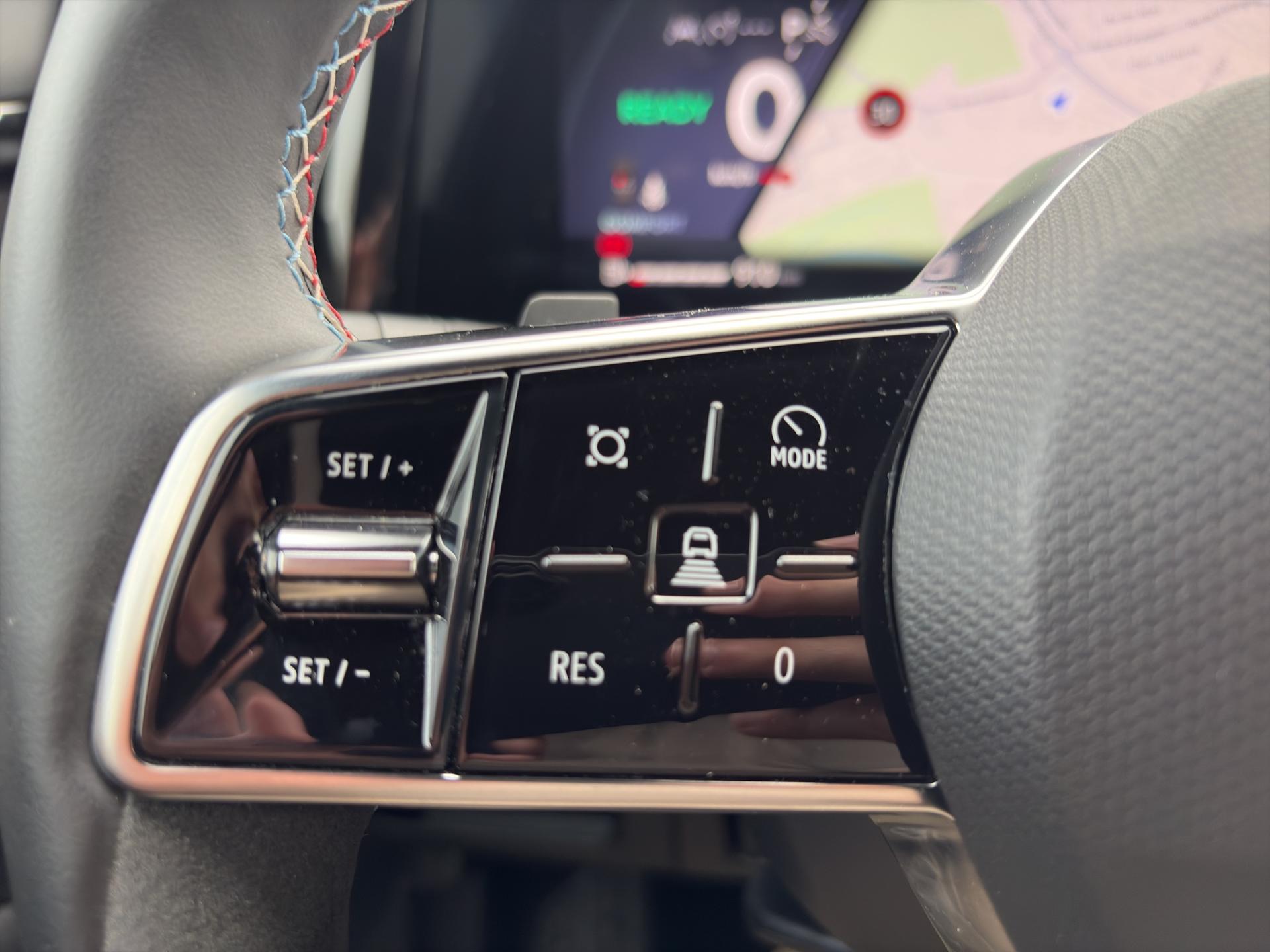RENAULT Espace 1.2 E-Tech 200 Esprit Alpine 5-Sitze-image-20