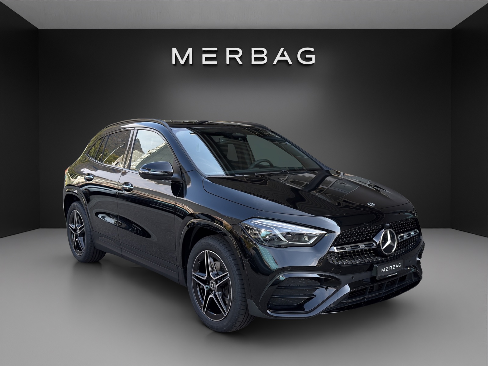 MERCEDES-BENZ GLA 200 7G-DCT-image-4