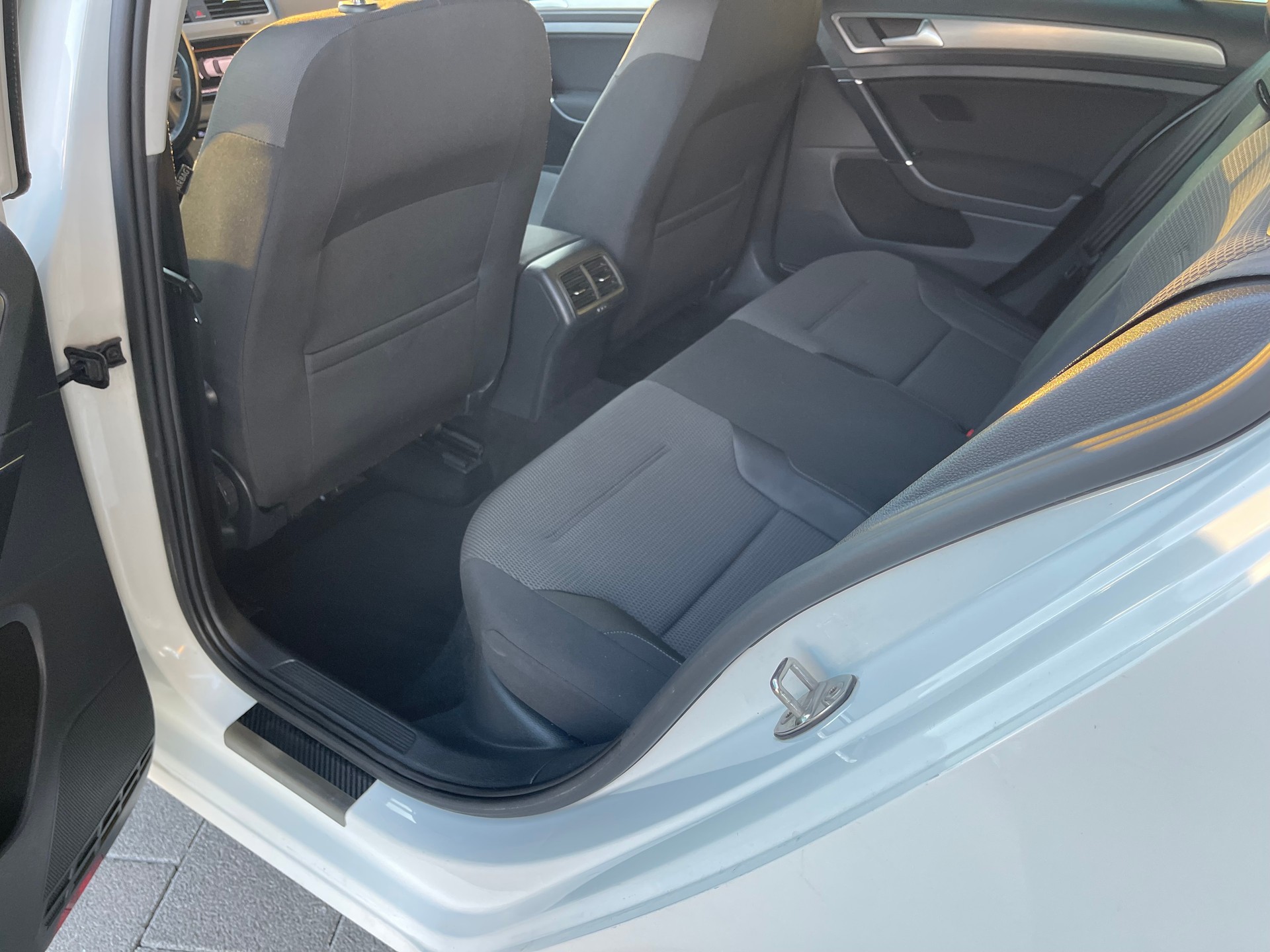 VW Golf 1.4 TSI Comfortline Start-image-10