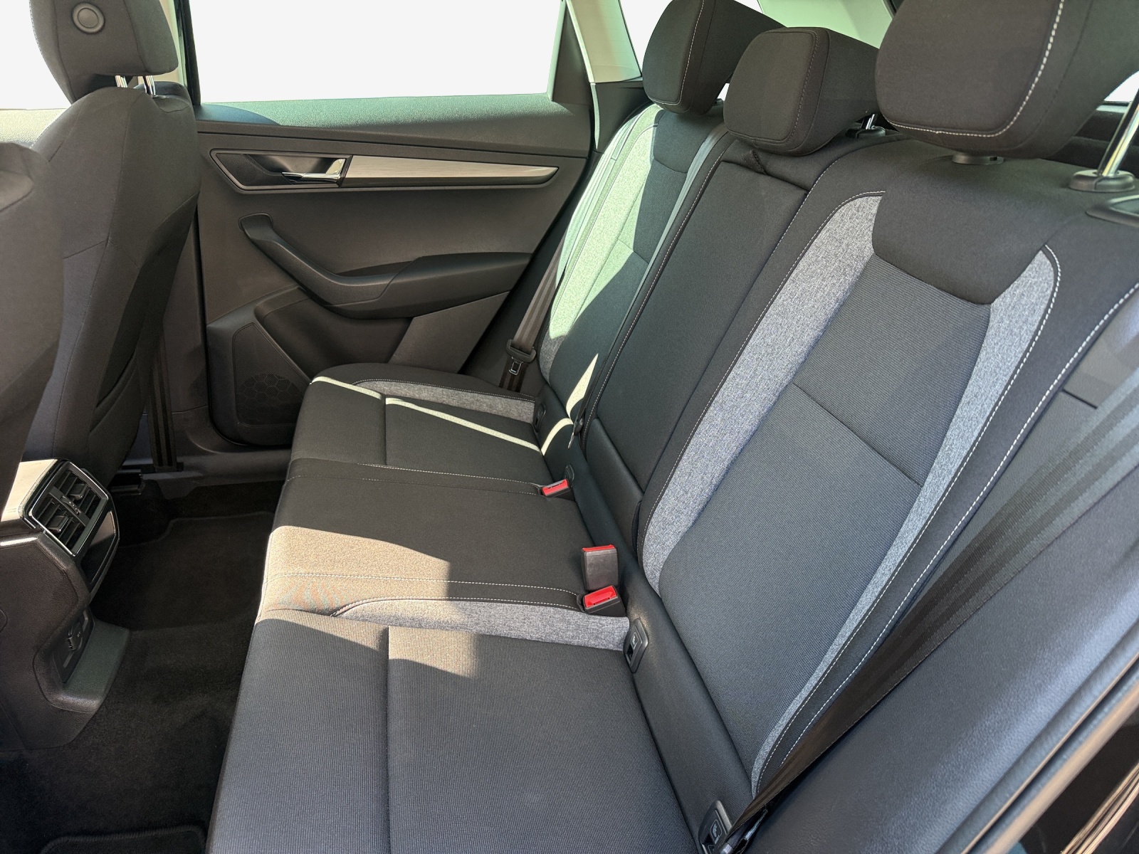 SKODA Karoq 1.5 TSI ACT Drive DSG-image-11