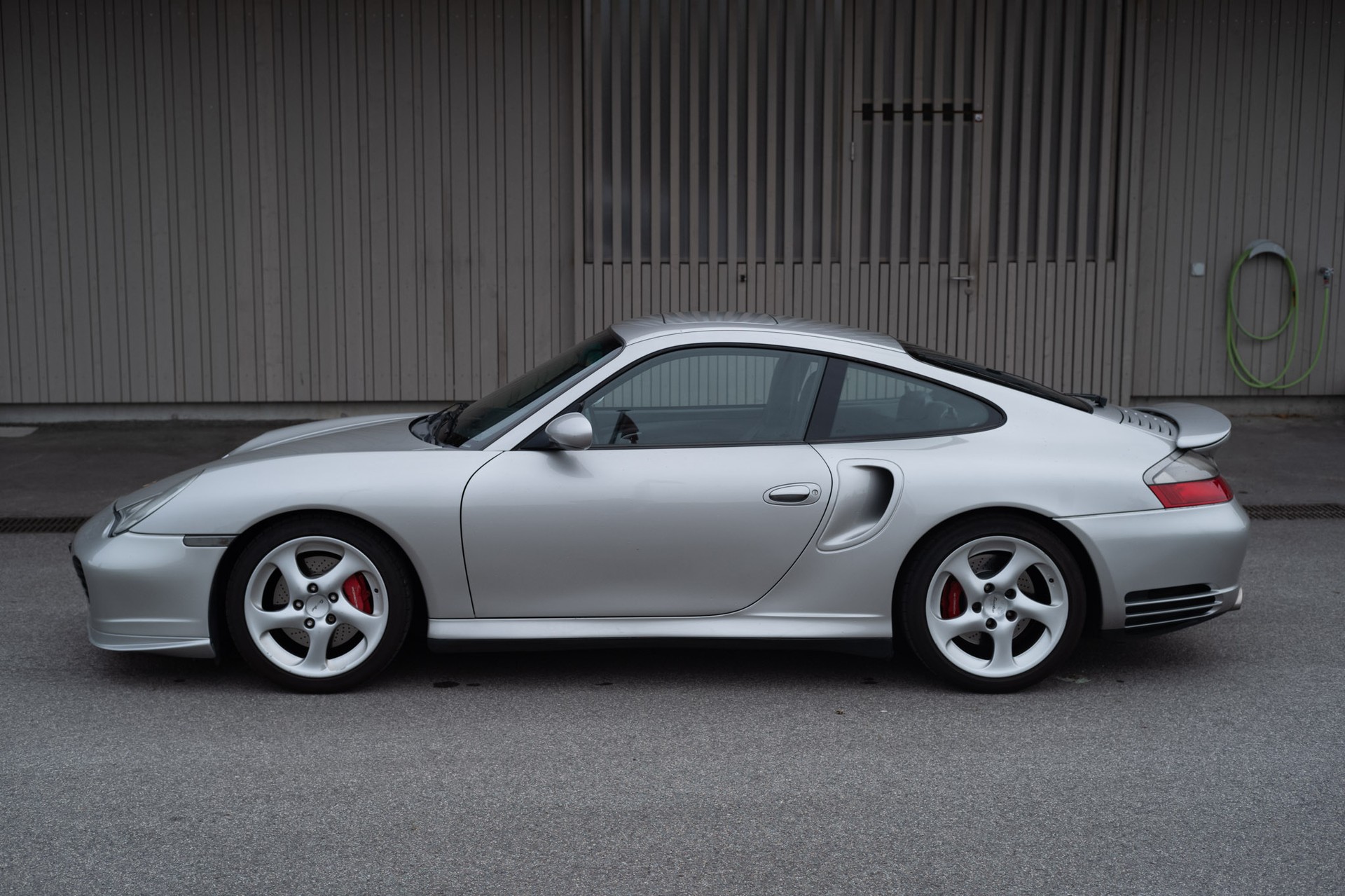 PORSCHE 3.6 Turbo-image-2