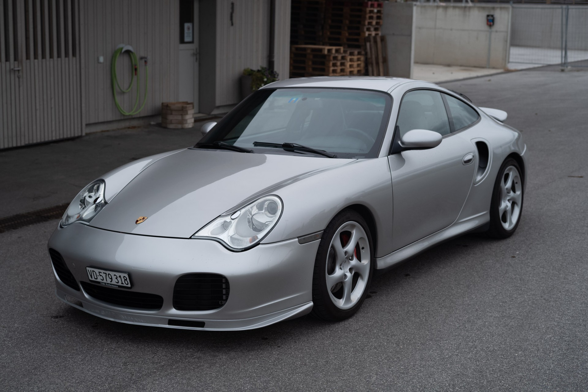 PORSCHE 3.6 Turbo-image-1