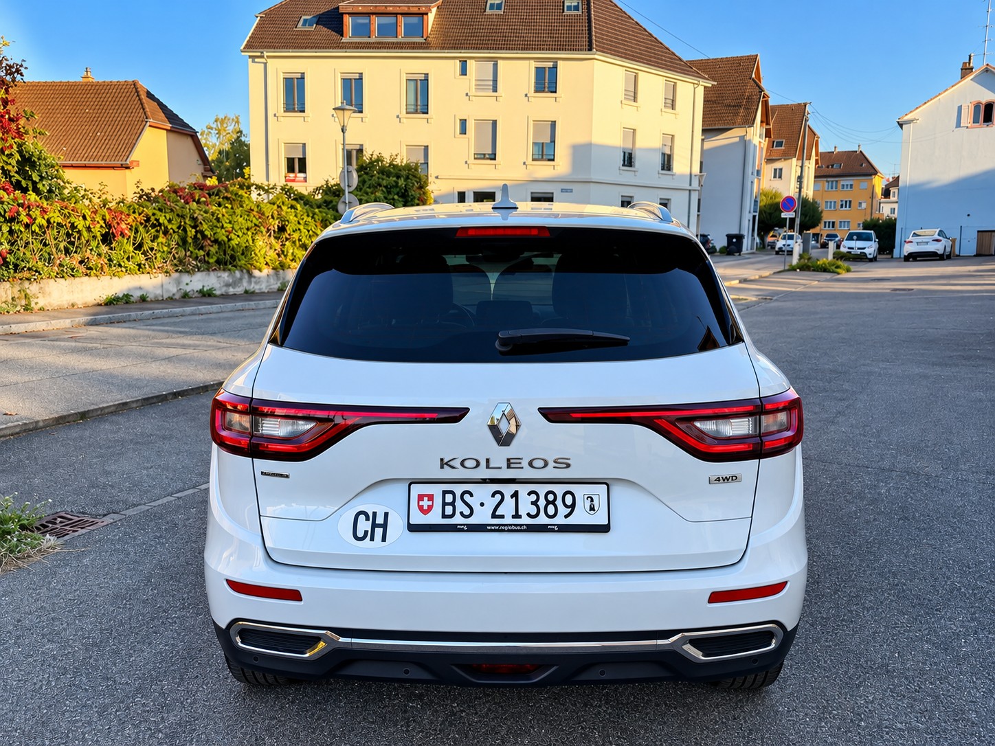 RENAULT 2.0 dCi Ed. One X-Tronic 4WD - NEUE MFK 08.10.26-image-3