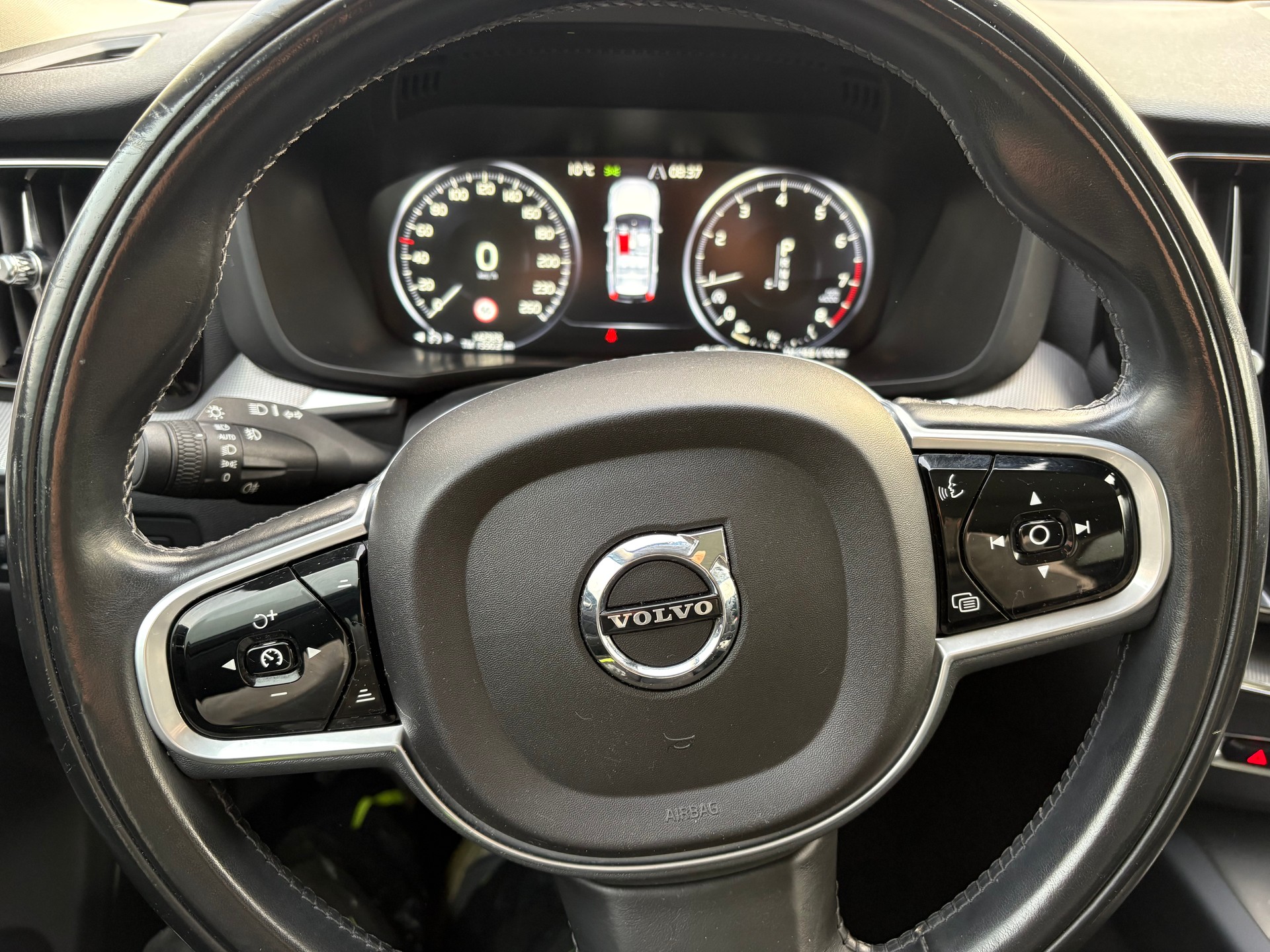 VOLVO XC60 T6 AWD Inscription Geartronic-image-12