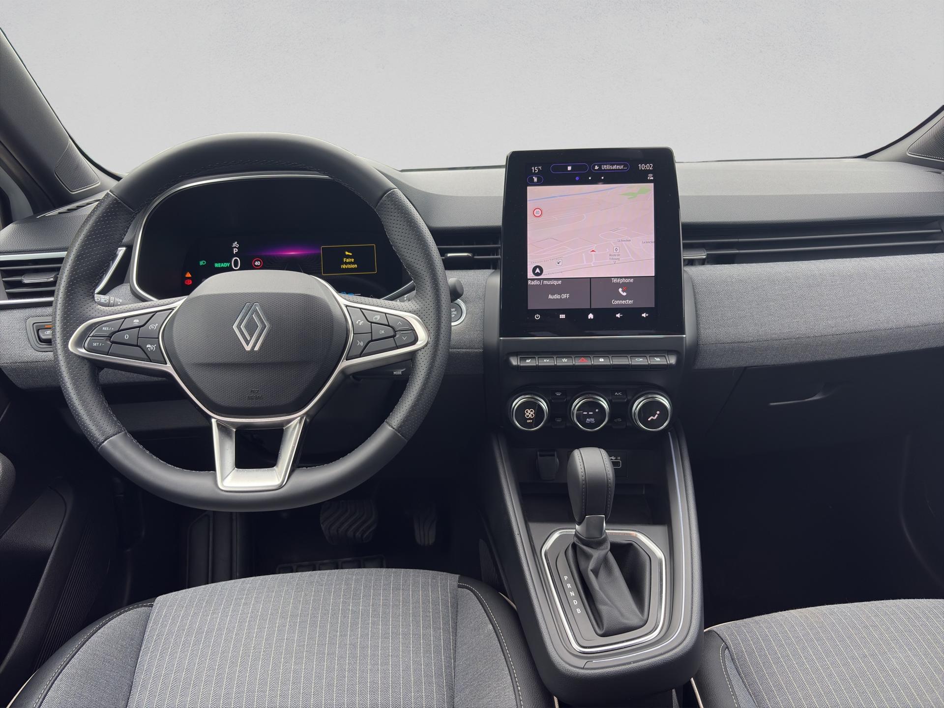 RENAULT Clio 1.6 E-Tech Techno-image-13