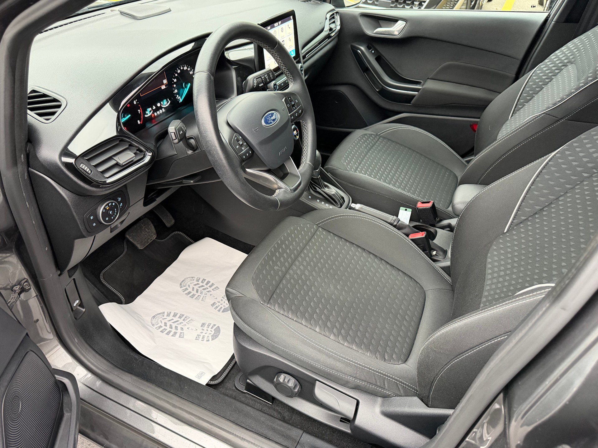 FORD Fiesta 1.0 SCTi Titanium Automat-image-7