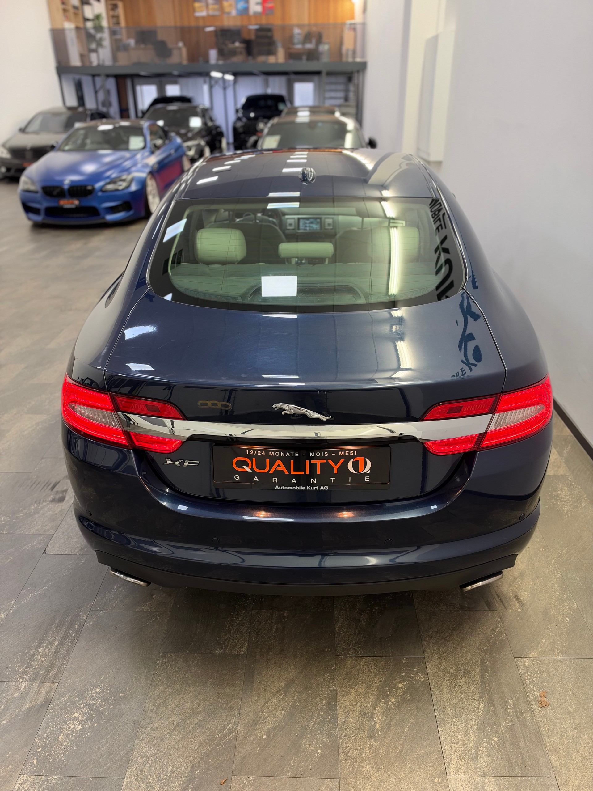 JAGUAR XF 3.0d V6-image-4