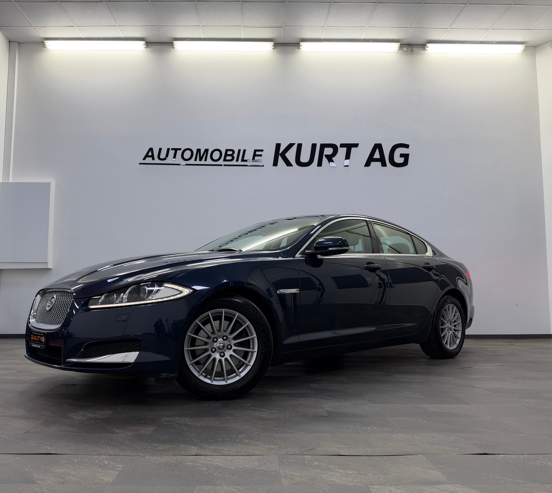 JAGUAR XF 3.0d V6-image-1