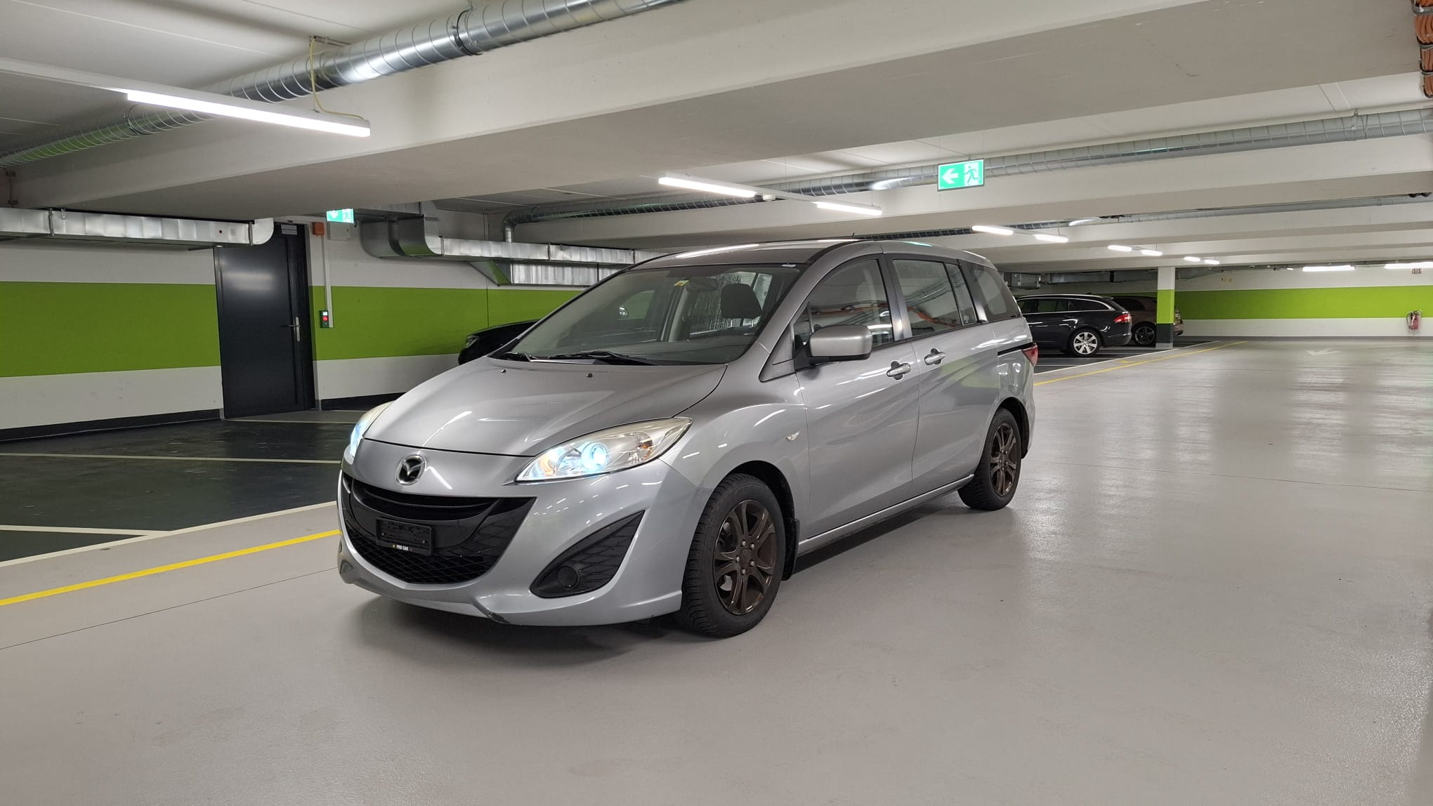 Car photo
