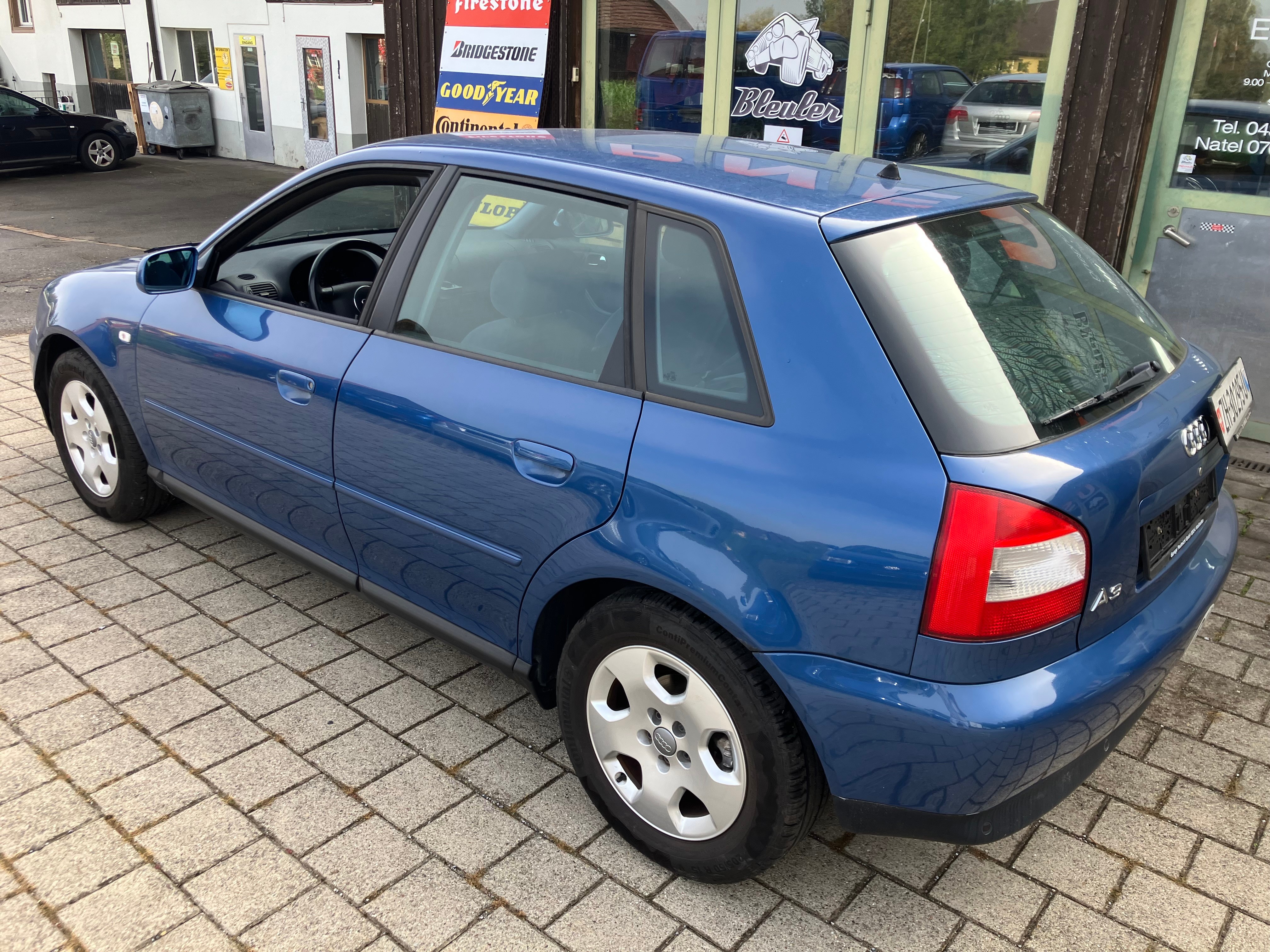 Car photo