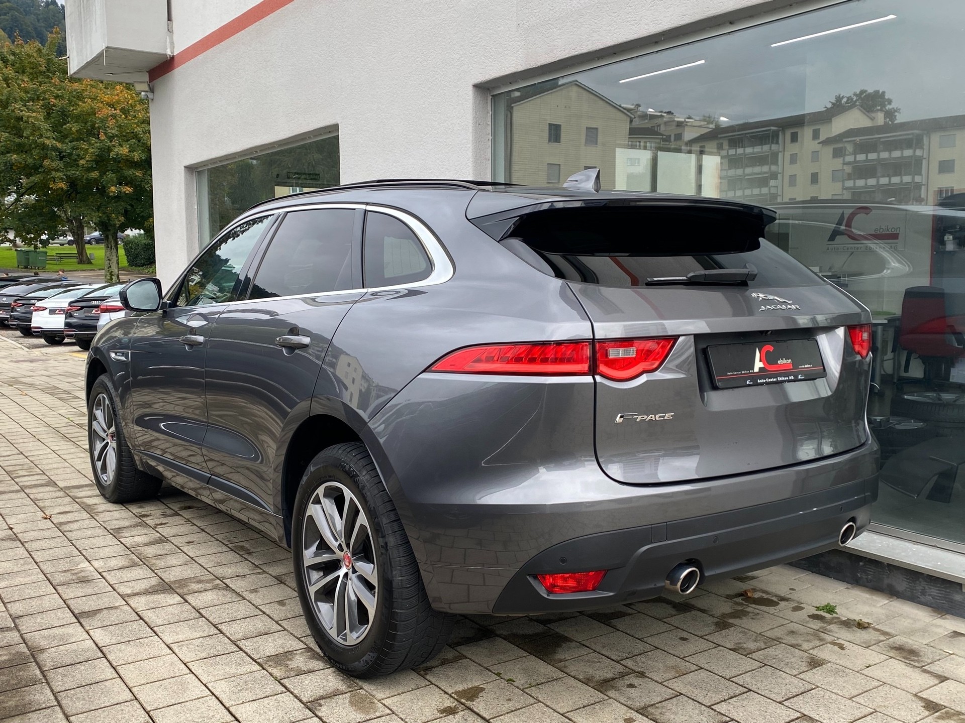 JAGUAR F-Pace 3.0 TD S AWD Automatik-image-1
