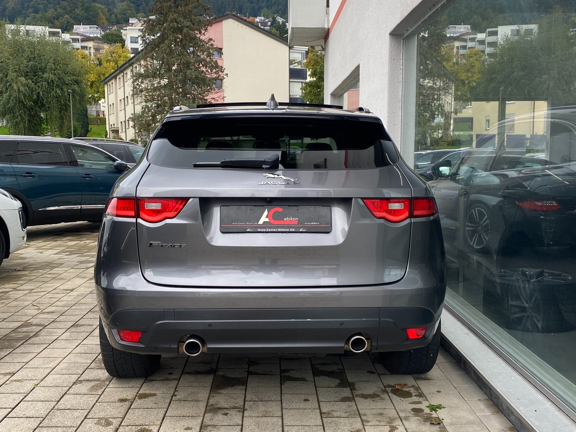 JAGUAR F-Pace 3.0 TD S AWD Automatik-image-3