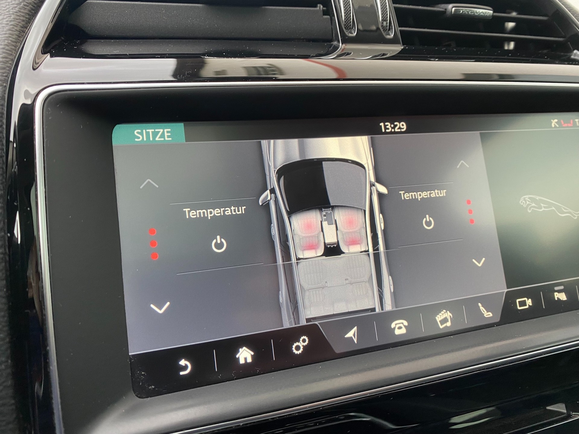 JAGUAR F-Pace 3.0 TD S AWD Automatik-image-11
