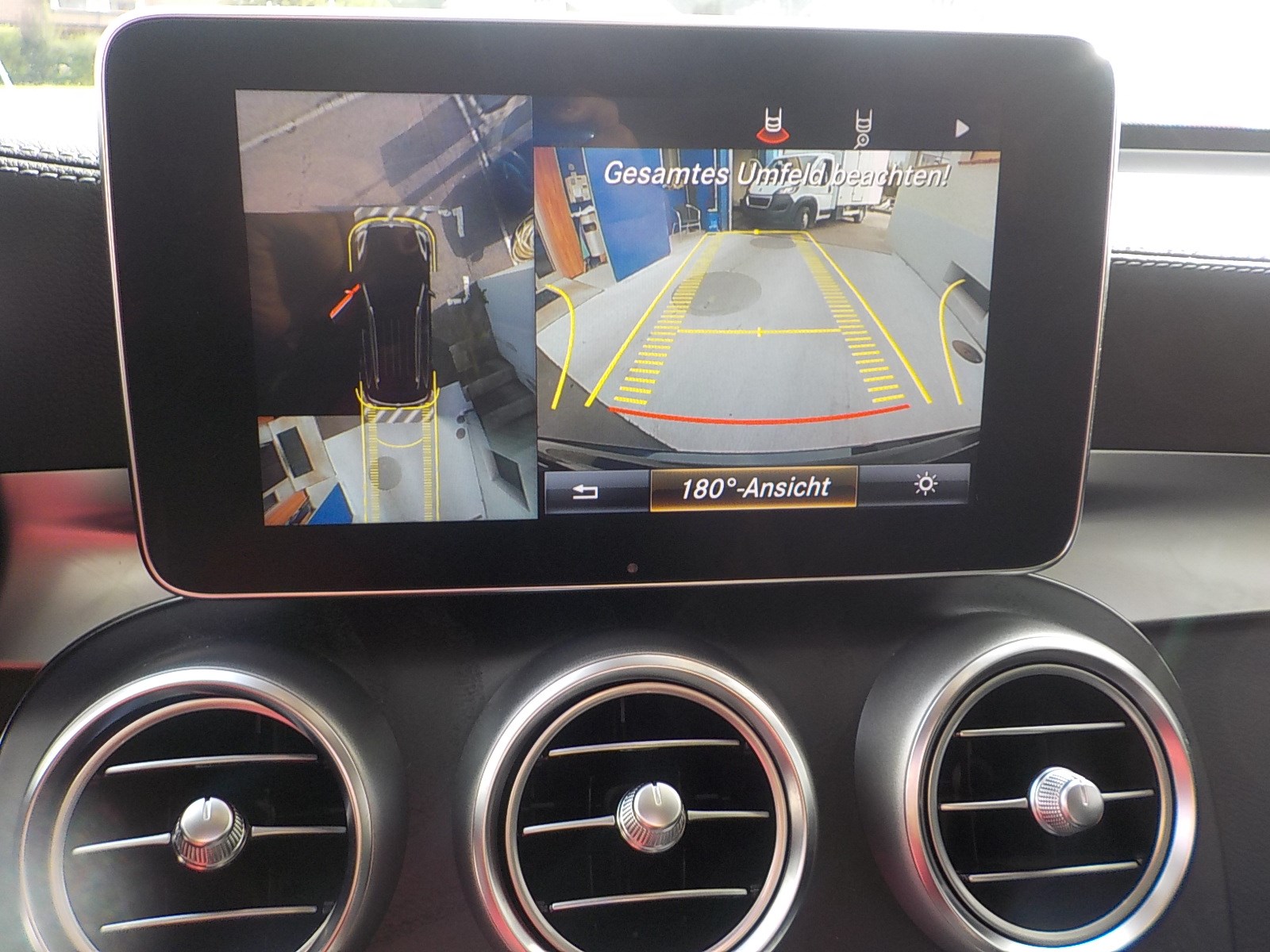 MERCEDES-BENZ GLC 250 d AMG Line 4Matic 9G-Tronic-image-7