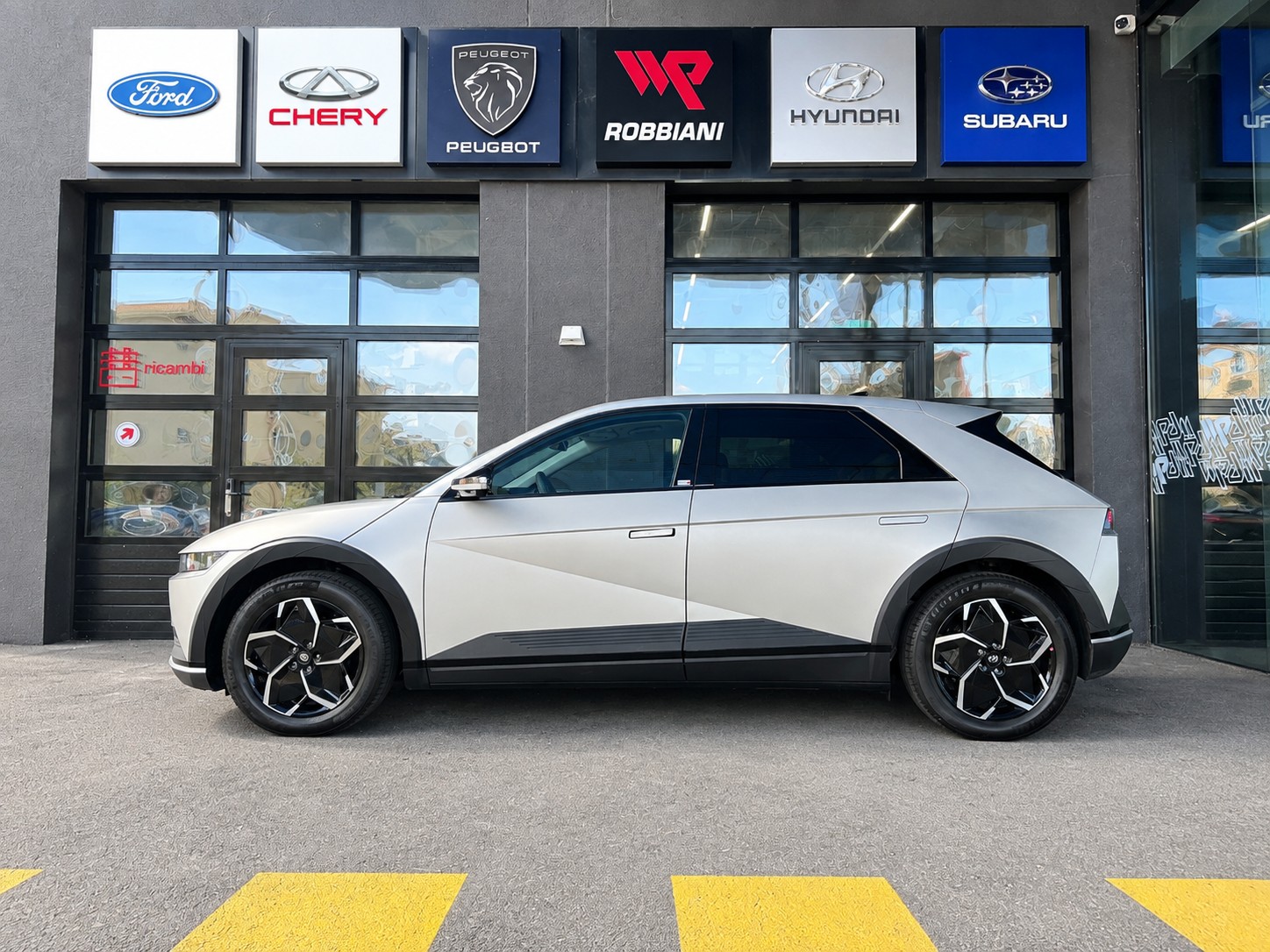 HYUNDAI Ioniq 5 77kWh Vertex 4WD-image-1