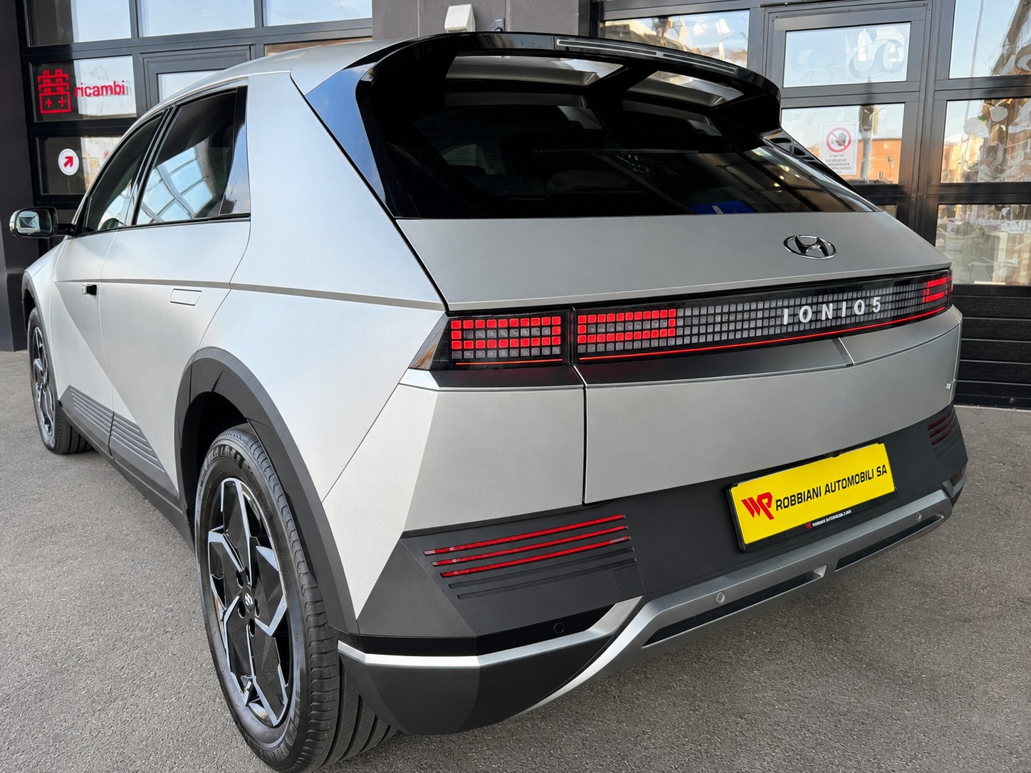 HYUNDAI Ioniq 5 77kWh Vertex 4WD-image-4