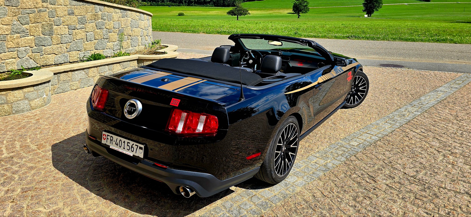 FORD Mustang 302 V8 455 CV/PS-image-11